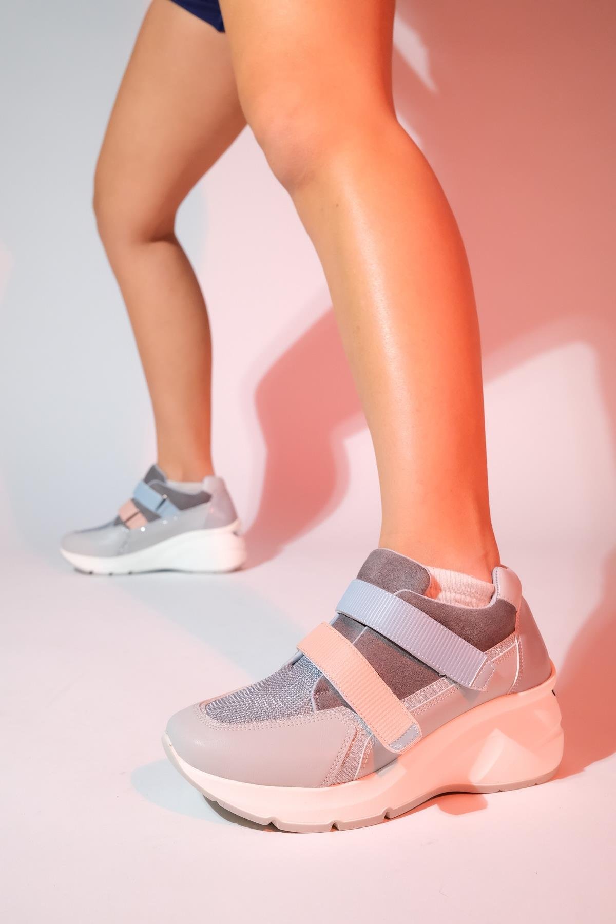 98-62169-1-BUZ MULTIBERGE Buz Multi Kadın Cırtlı Dolgu Taban Spor Sneakers
