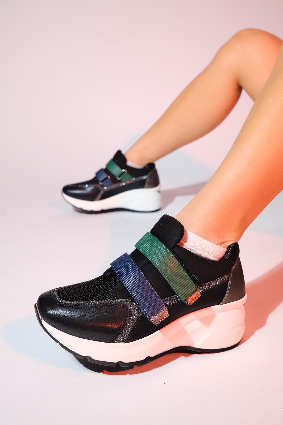 98-62169-5-SIYAH MULTIBERGE Siyah Multi Kadın Cırtlı Dolgu Taban Spor Sneakers