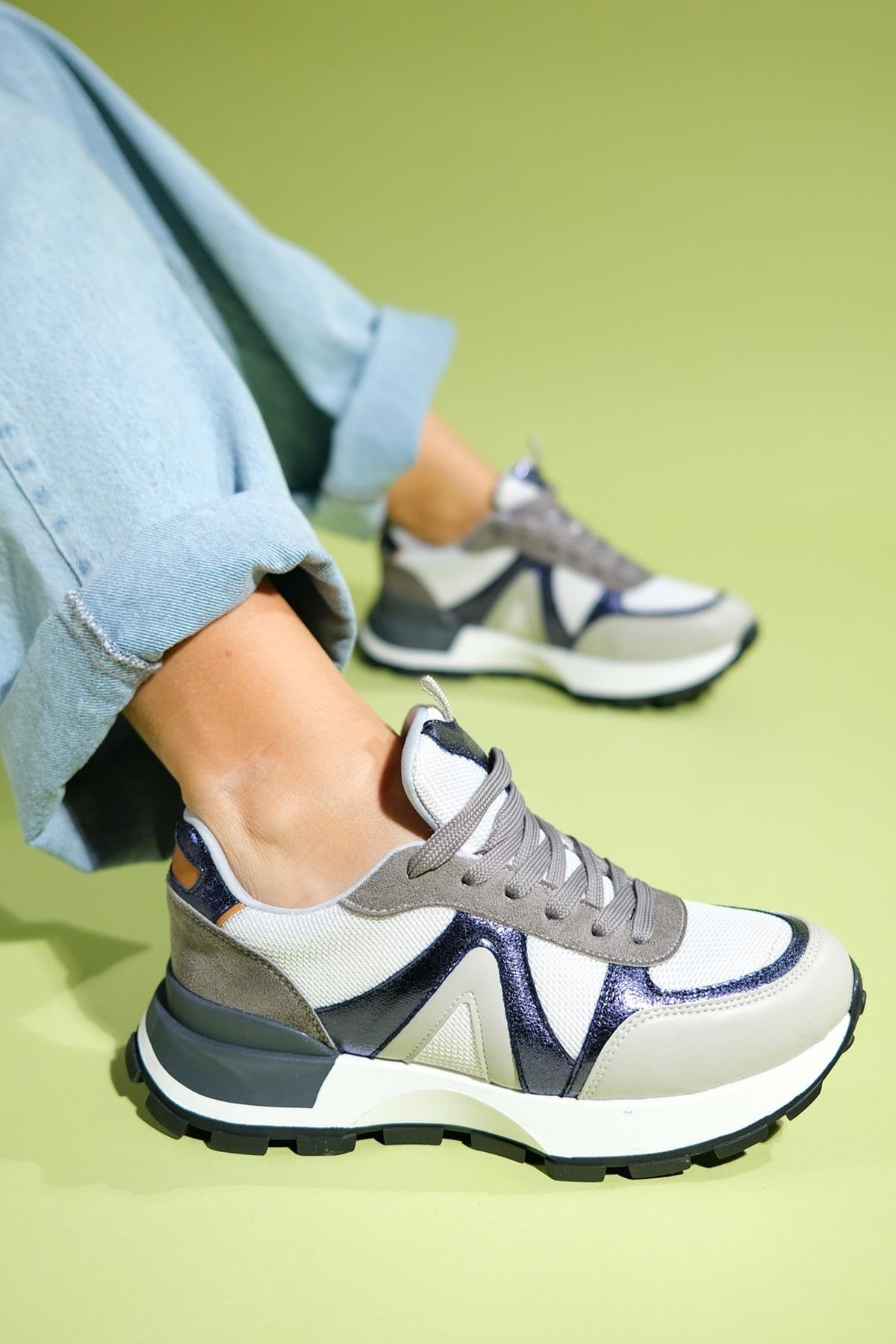 210-20121-2-GRI MULTICALM Gri Multi Kadın Spor Ayakkabı