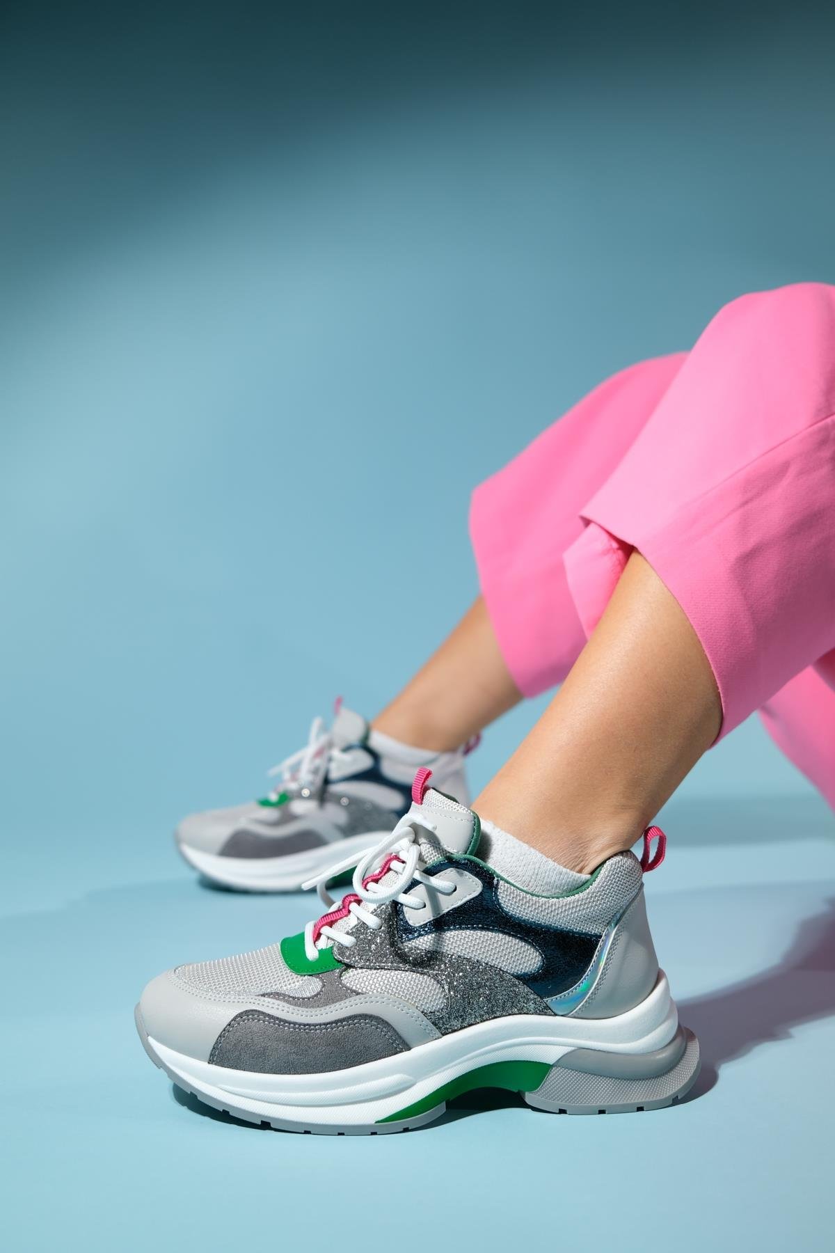 98-30162-6-GRI SIMLI MULTICROWN Gri Simli Multi Bağcıklı Kadın Kalın Taban Spor Sneakers