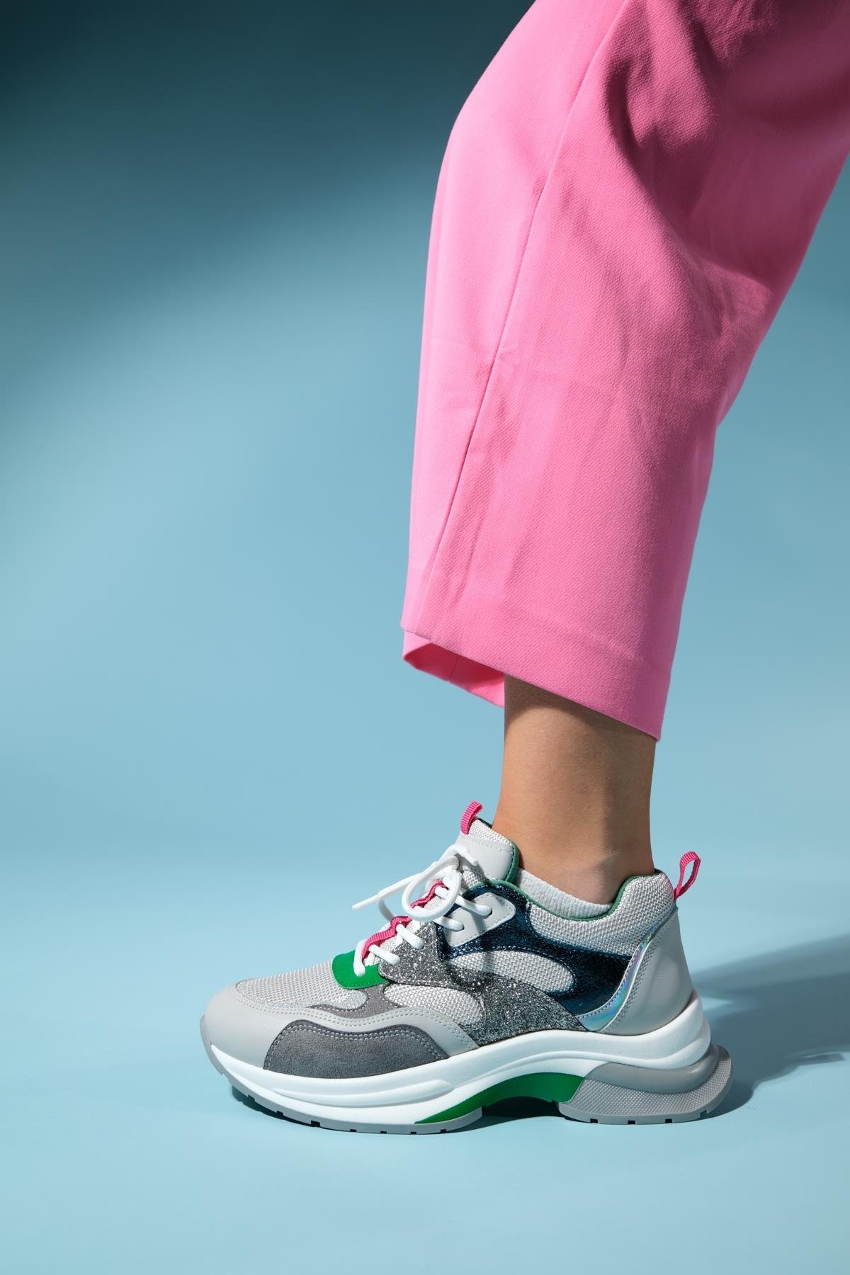 98-30162-6-GRI SIMLI MULTICROWN Gri Simli Multi Bağcıklı Kadın Kalın Taban Spor Sneakers