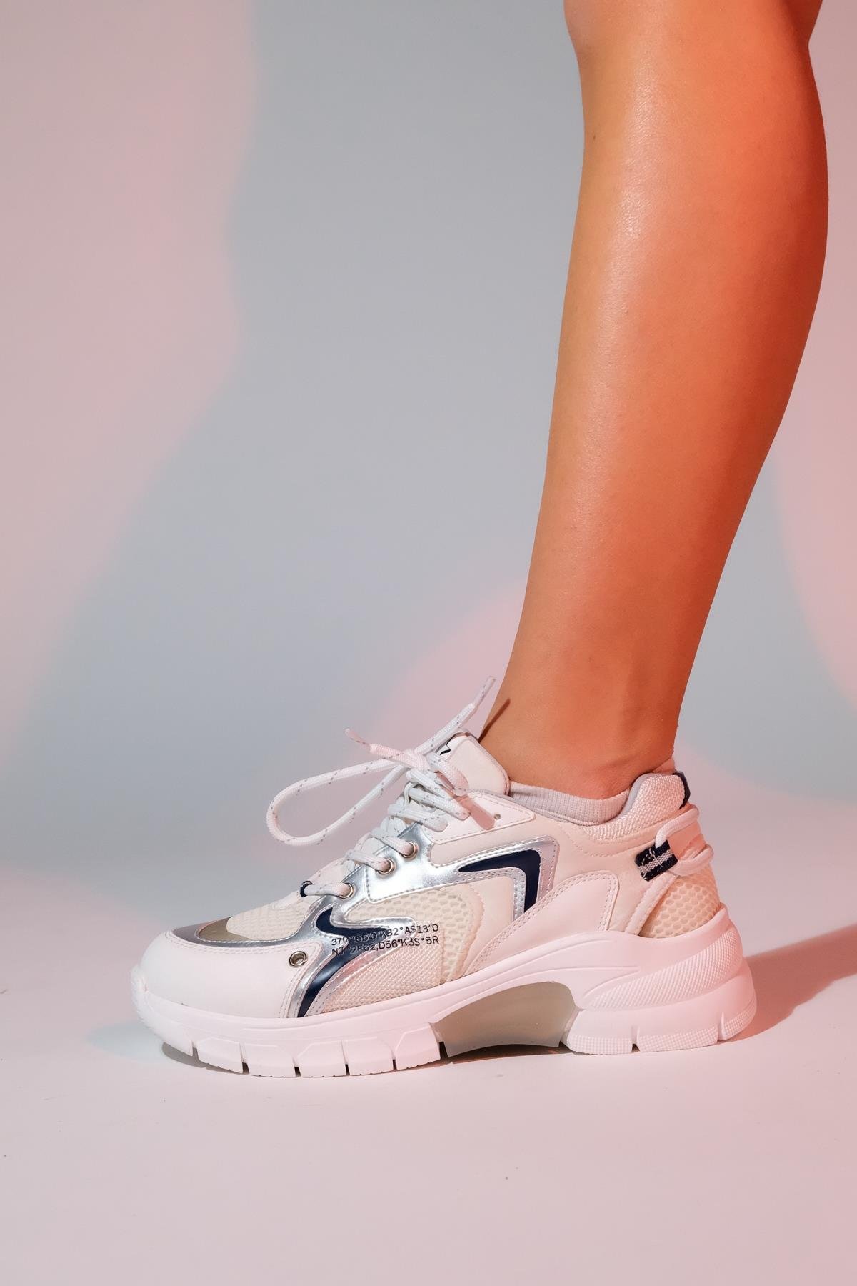 98-51166-5-BEYAZ/GUMUS MULTIDUJA Beyaz Gümüş Multi Fileli Kadın Kalın Taban Spor Sneakers