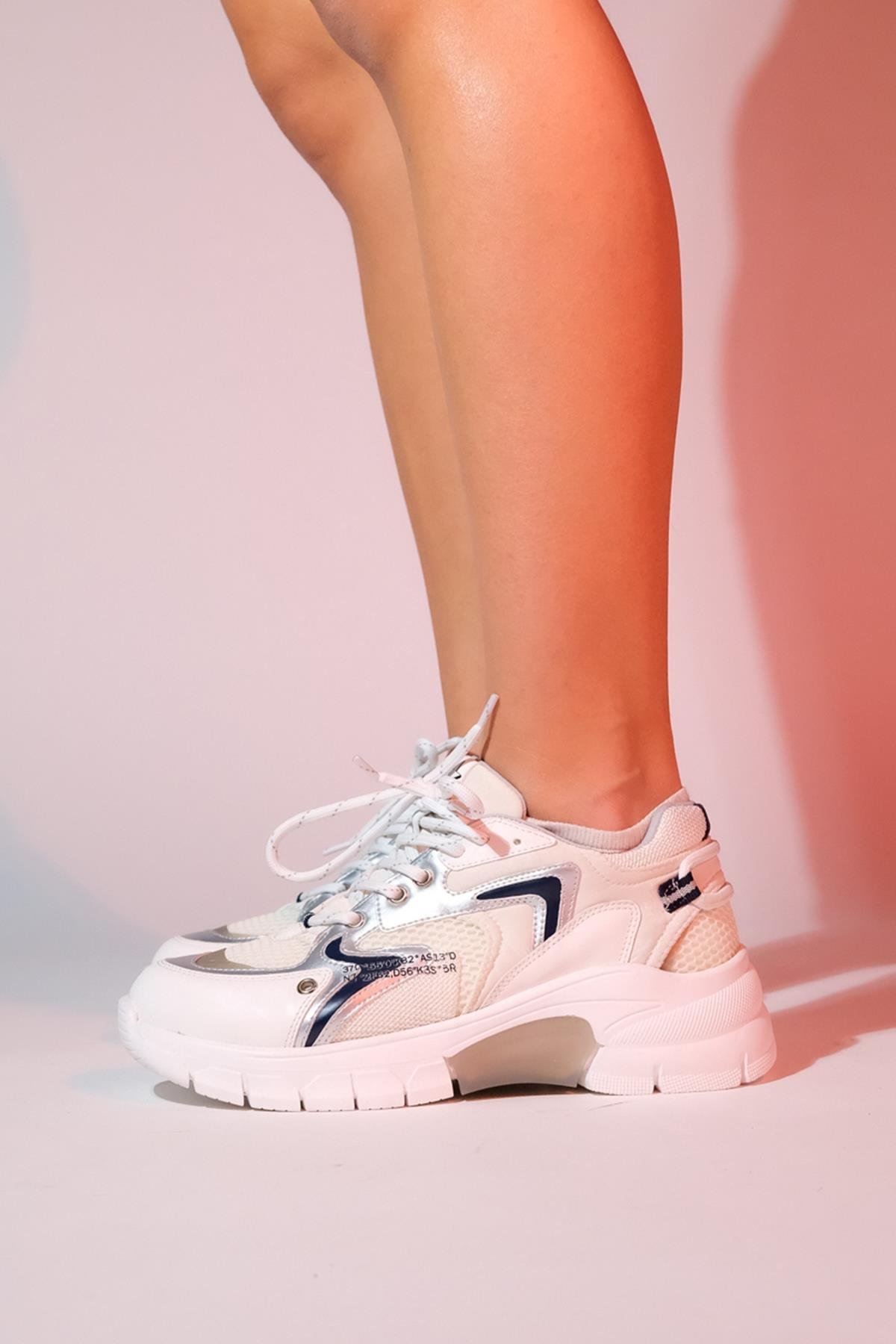 98-51166-5-BEYAZ/GUMUS MULTIDUJA Beyaz Gümüş Multi Fileli Kadın Kalın Taban Spor Sneakers