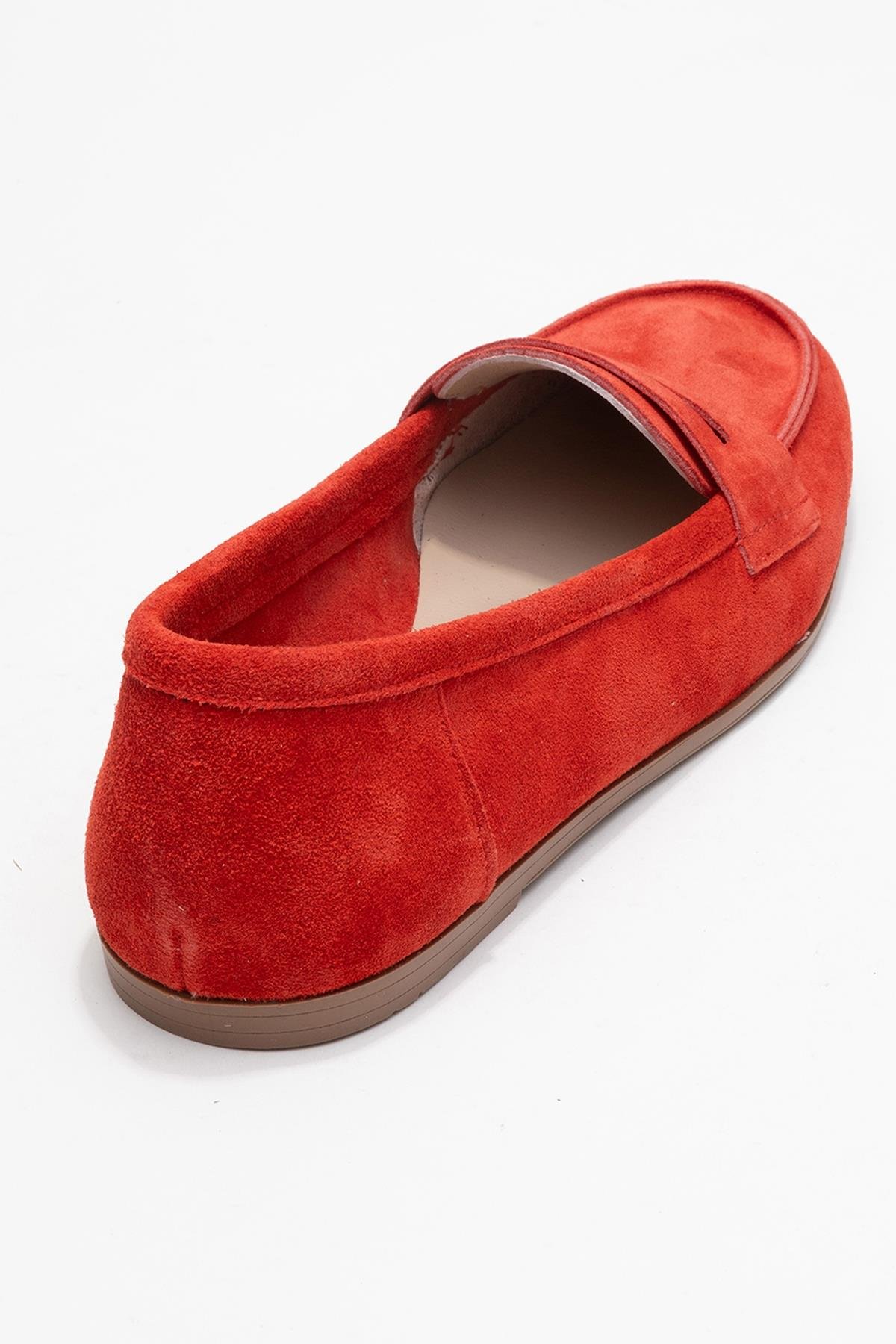 63-F02-16F02 Kırmızı Süet Hakiki Deri Kadın Loafer Ayakkabı