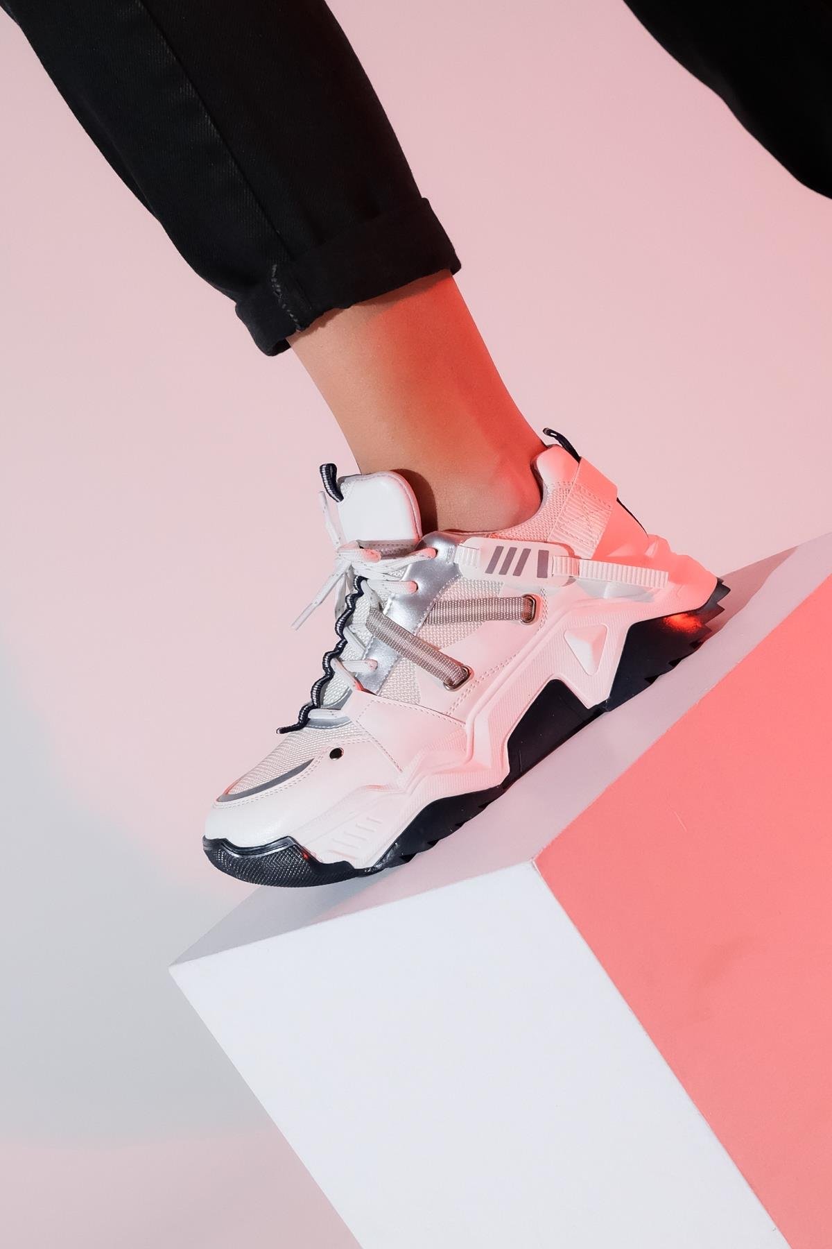 98-65160-7-BEYAZ/LACILEONA Beyaz-Laci Kadın Spor Sneakers