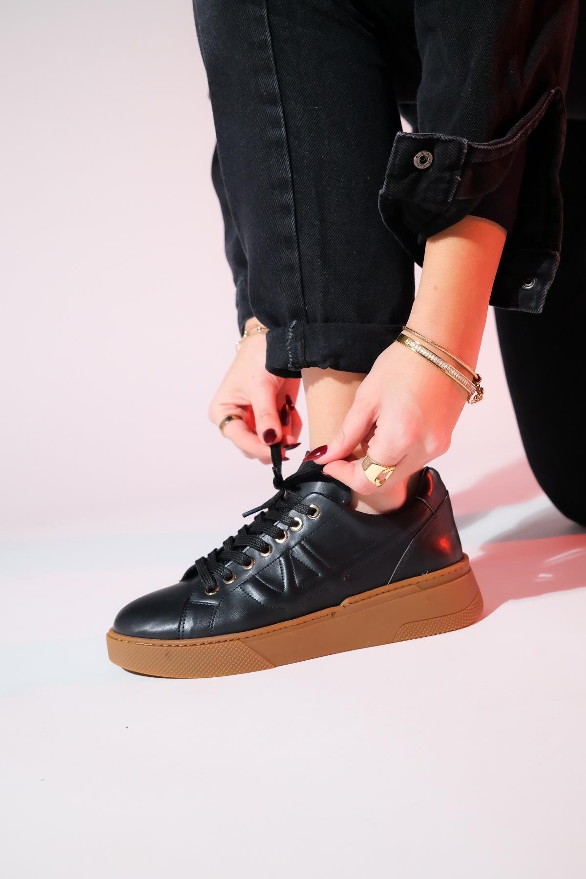 223-1508-1-SIYAHLİEZ Siyah Kadın Spor Sneaker