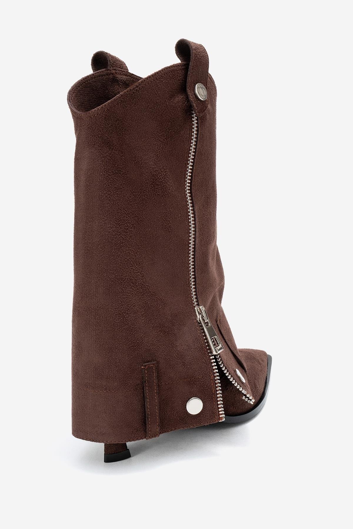 104-07086-5-KAHVERENGI SUETLOLA Kahverengi Süet Fermuarlı Sivri Burunlu Kadın Topuklu Bot