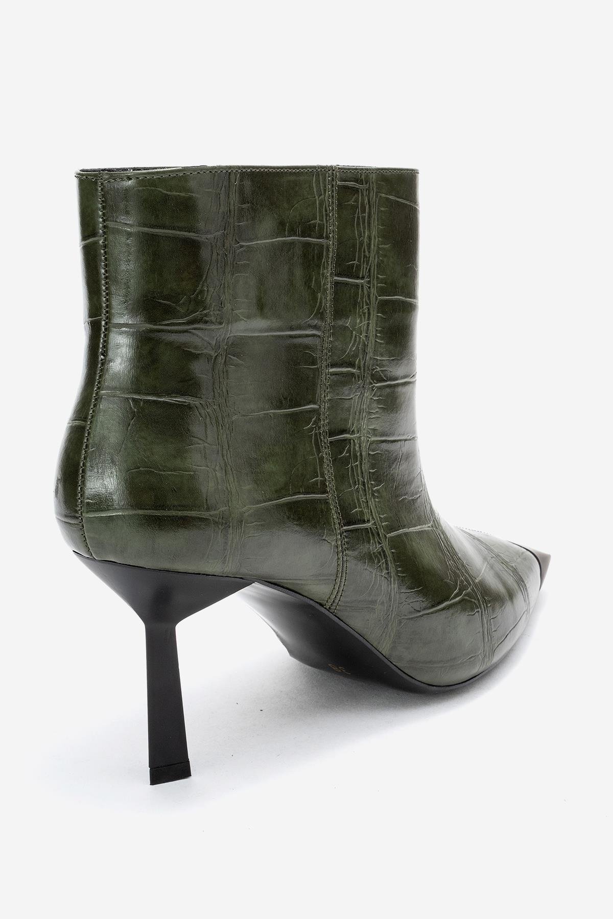 80-601-5-YESIL BASKIRASSEL Yeşil Baskı Mat Burunlu Kadın İnce Topuklu Bot