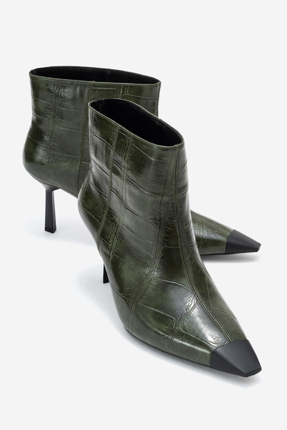 80-601-5-YESIL BASKIRASSEL Yeşil Baskı Mat Burunlu Kadın İnce Topuklu Bot