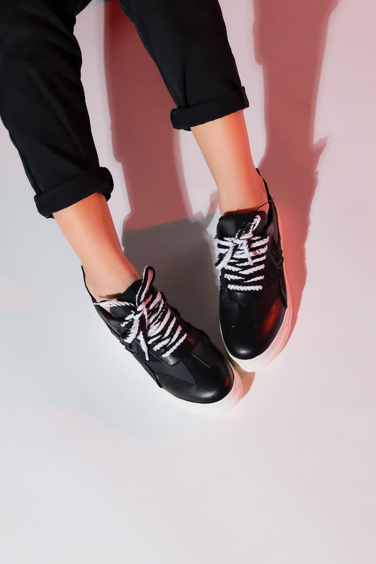 223-1513-3-SIYAHSANDE Siyah Denim Detaylı Kadın Spor Sneakers
