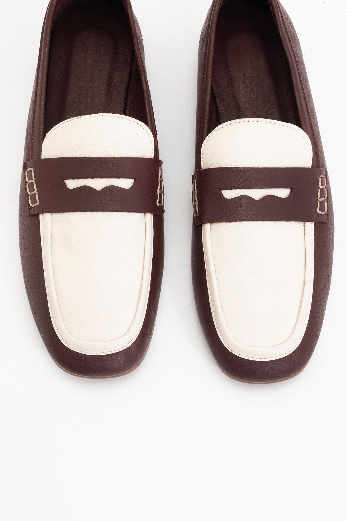 177-200-2-BORDO/BEYAZSKYE Bordo-Beyaz Hakiki Deri Küt Burun Kadın Loafer Ayakkabı