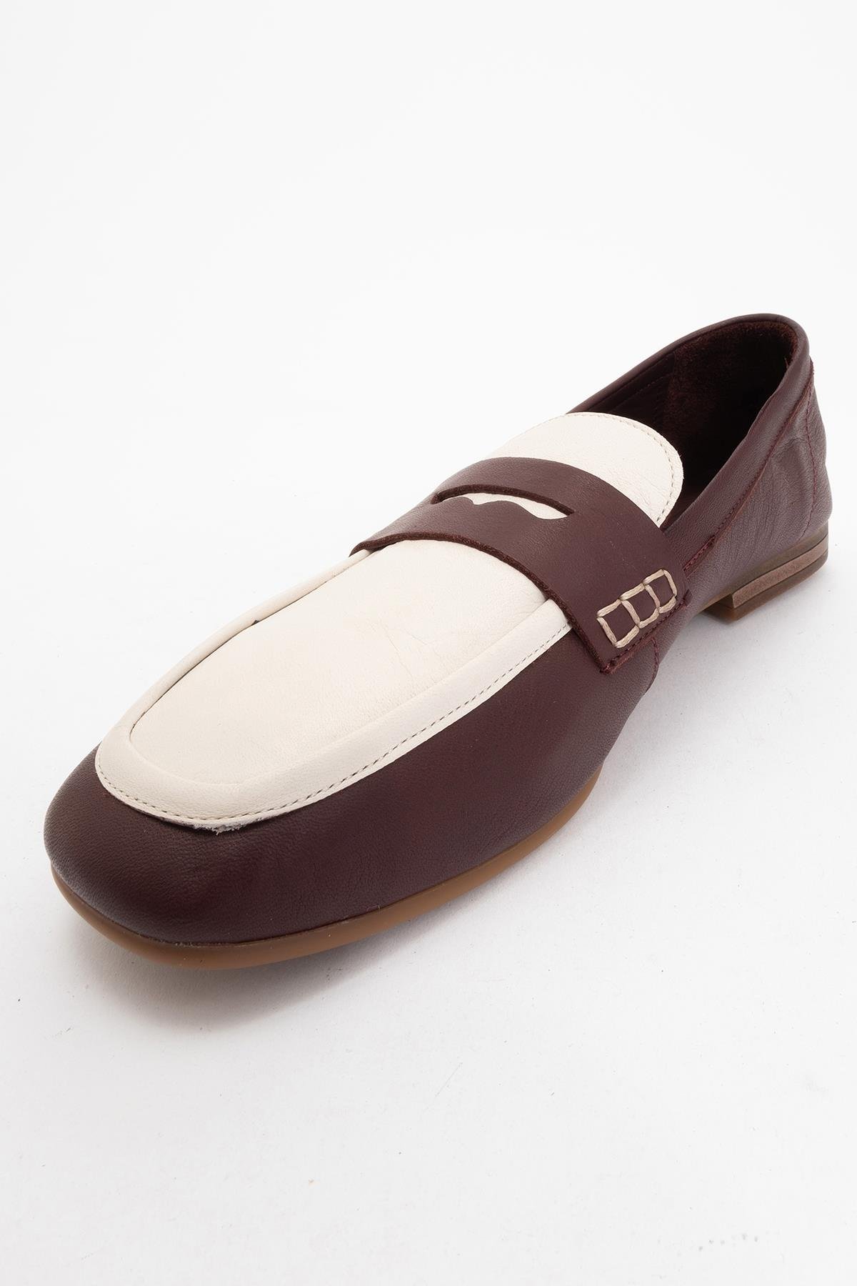 177-200-2-BORDO/BEYAZSKYE Bordo-Beyaz Hakiki Deri Küt Burun Kadın Loafer Ayakkabı