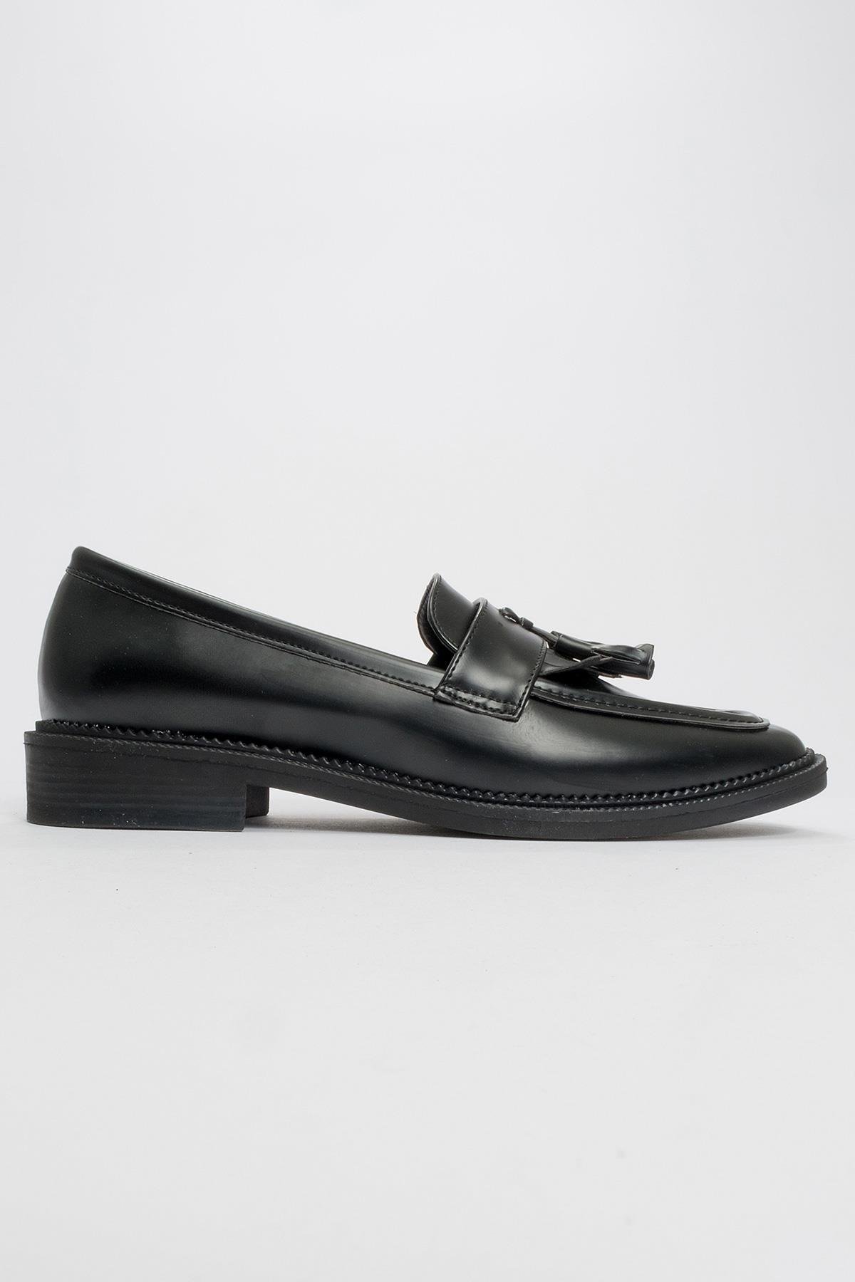 1-386K907-4-SIYAH MAT RUGANLİLY Siyah Mat Rugan Kadın Loafer