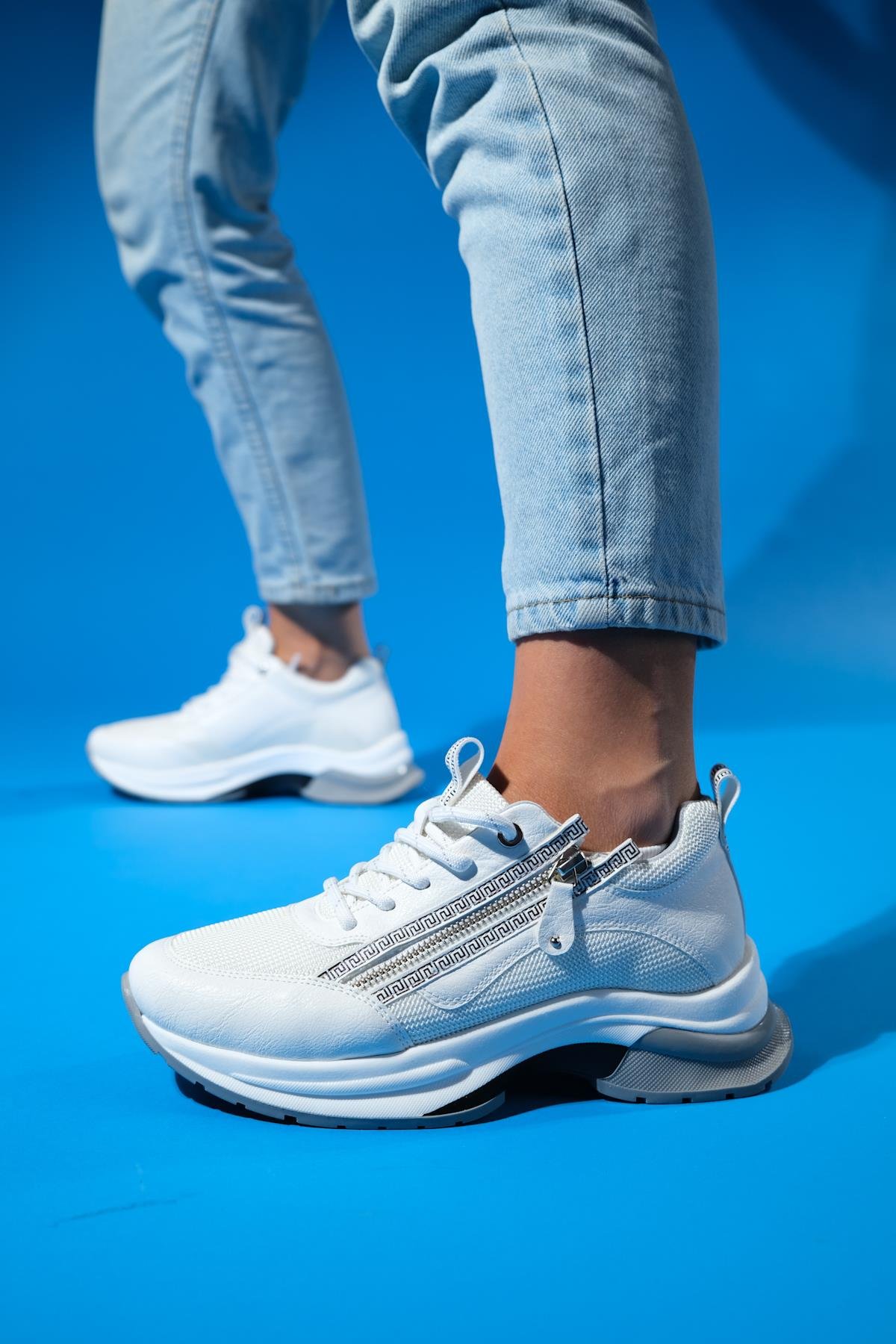 98-30164-3-BEYAZOUDE Beyaz Kadın Fermuarlı Kalın Taban Spor Sneakers