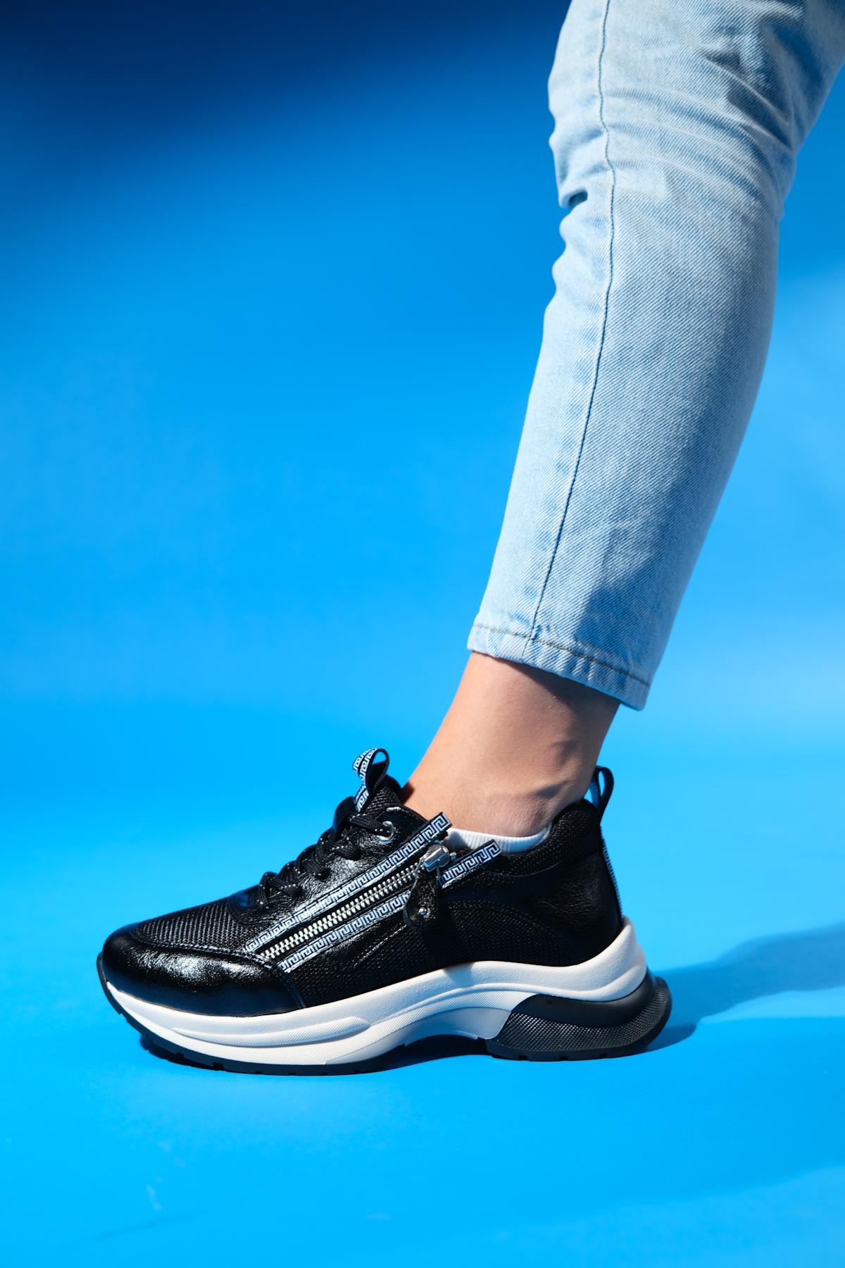 98-30164-1-SIYAHOUDE Siyah Kadın Fermuarlı Kalın Taban Spor Sneakers