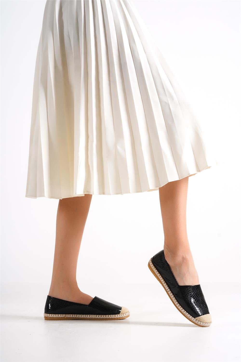 Capone 001 Women Black Espadrille