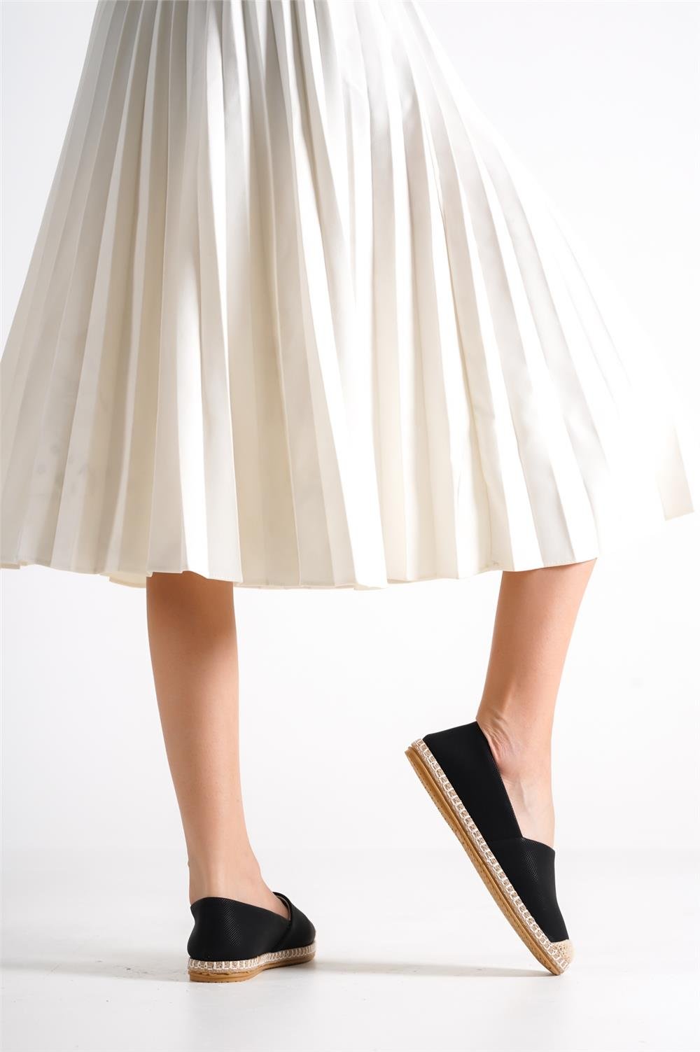 Capone 001 Women Black Espadrille