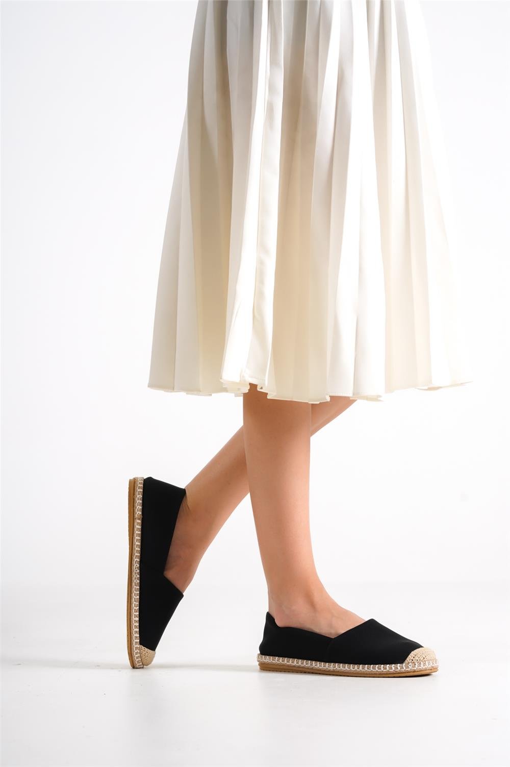 Capone 001 Women Black Espadrille