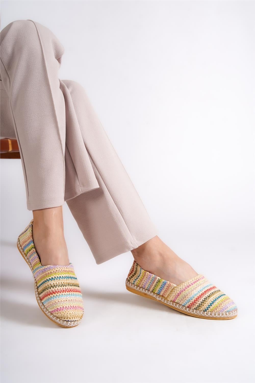 Capone 001 Women Multicolored Espadrille