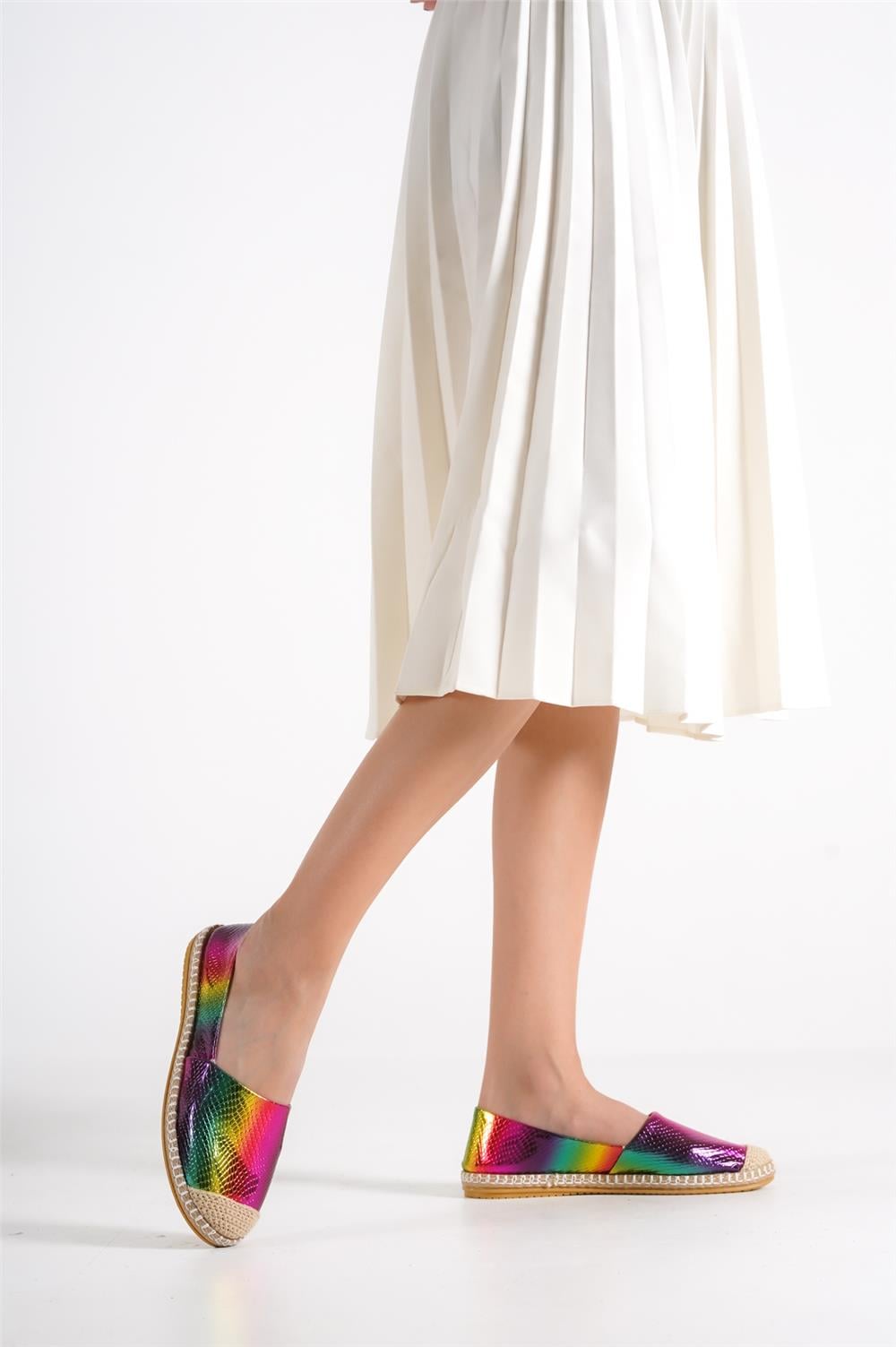 Capone 001 Women Multicolored Espadrille