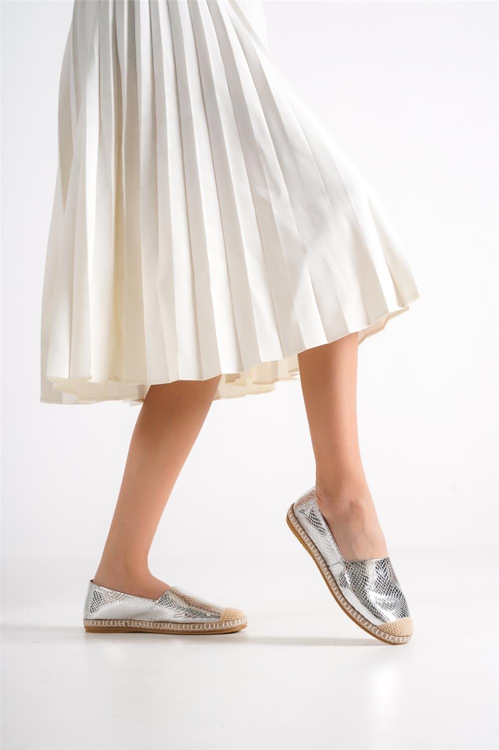 Capone 001 Women Silver Espadrille
