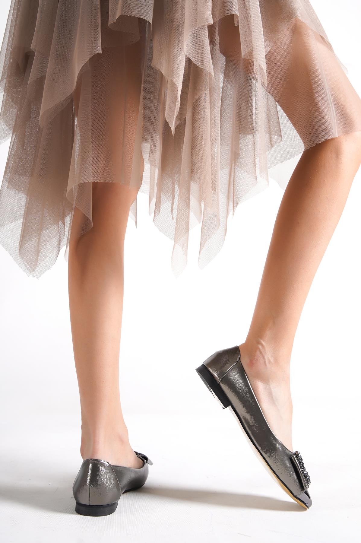 Capone 058 Women Platinum Cristal Embellished Ballet Flats