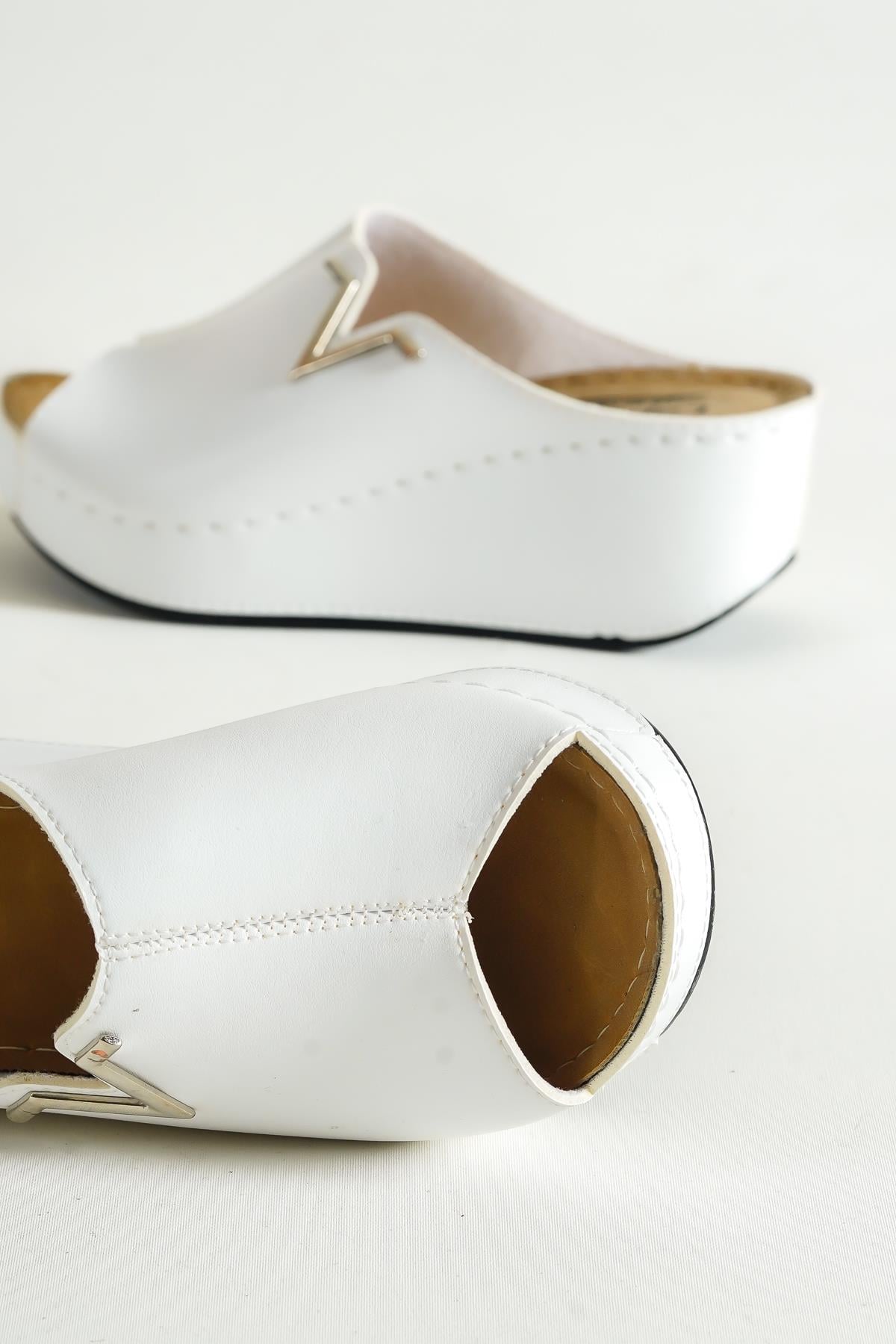 Capone 6145 Women White Platform V Clip Accessory Sandals