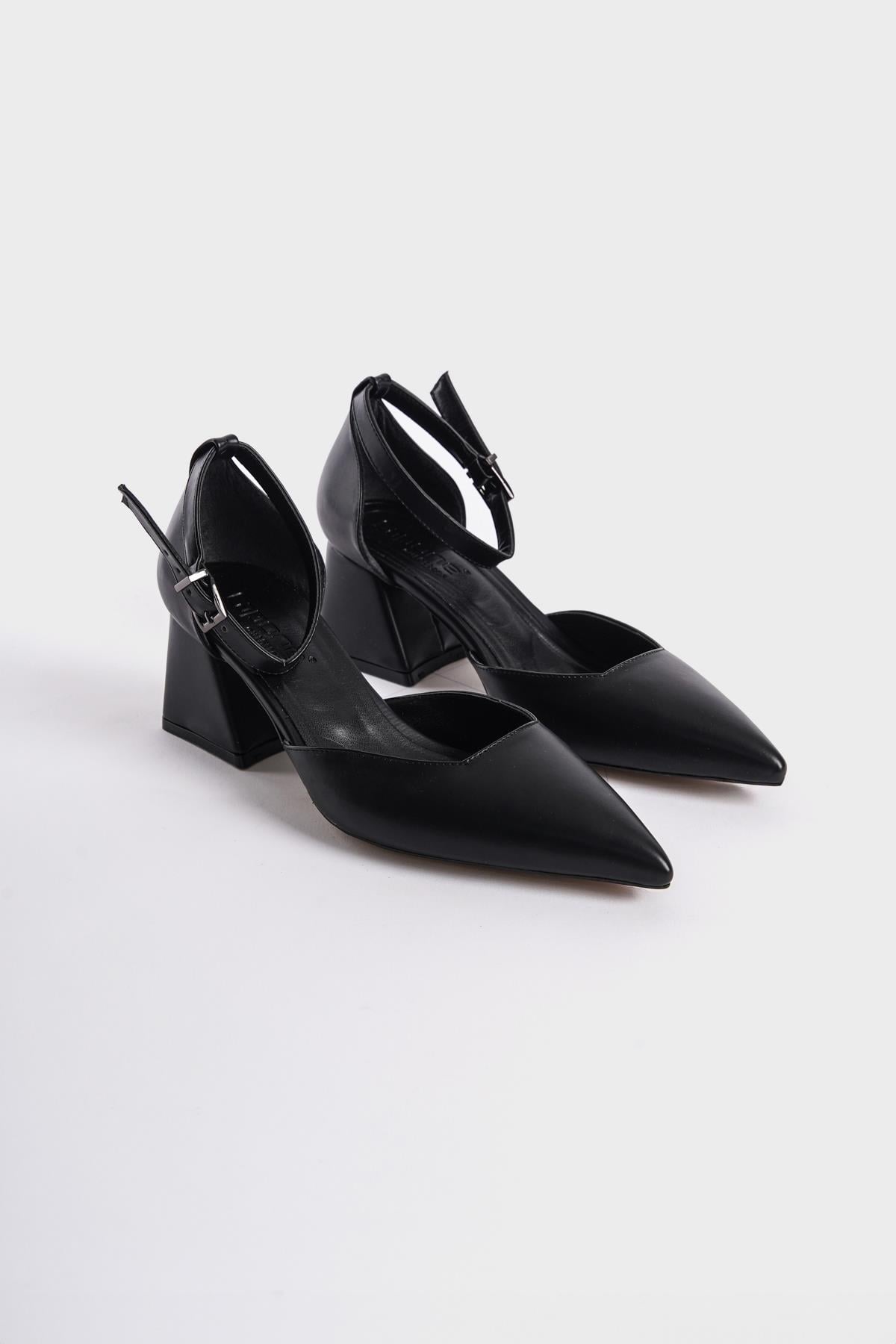 Capone Ankle Strap Pointed Toe Thick Heeled Mid Heeled Women Black Shoes
