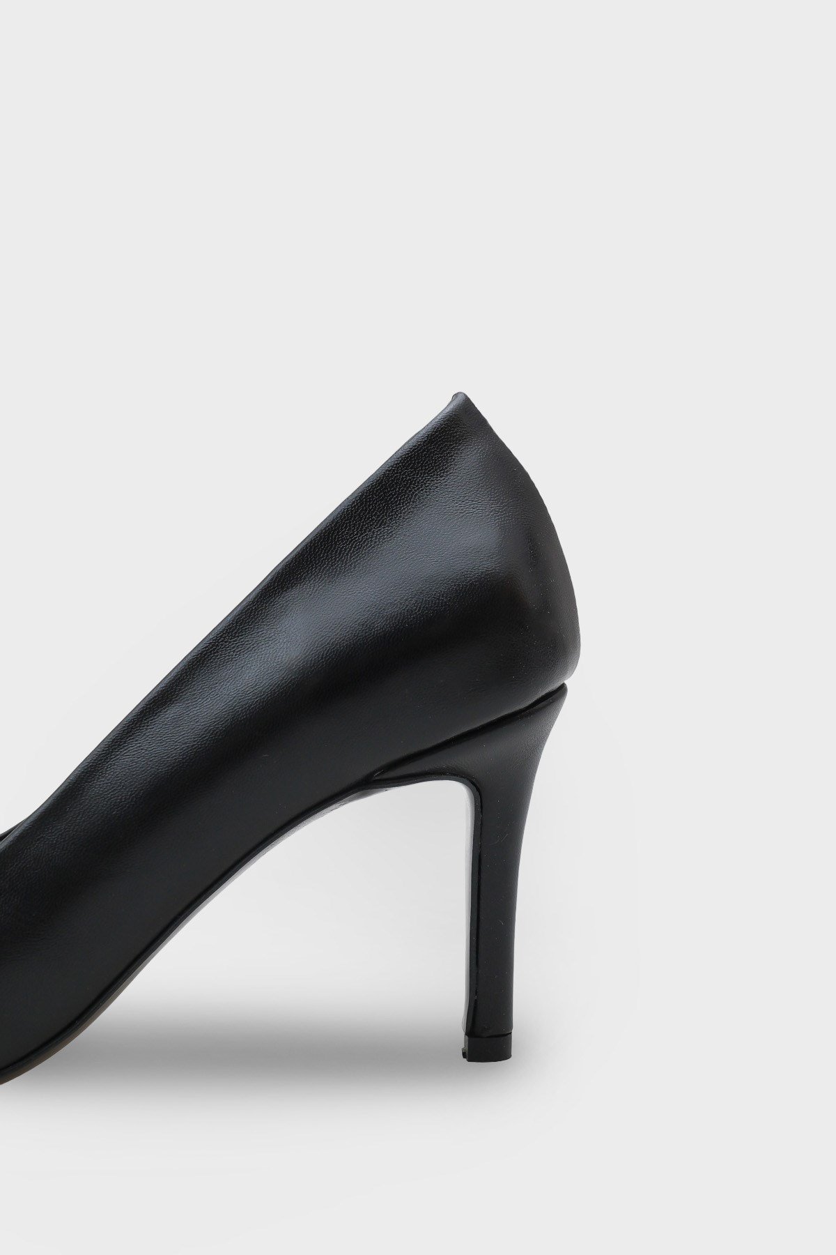Capone Bianka Mid Heel Casual Stylish Genuine Leather Lined Stiletto