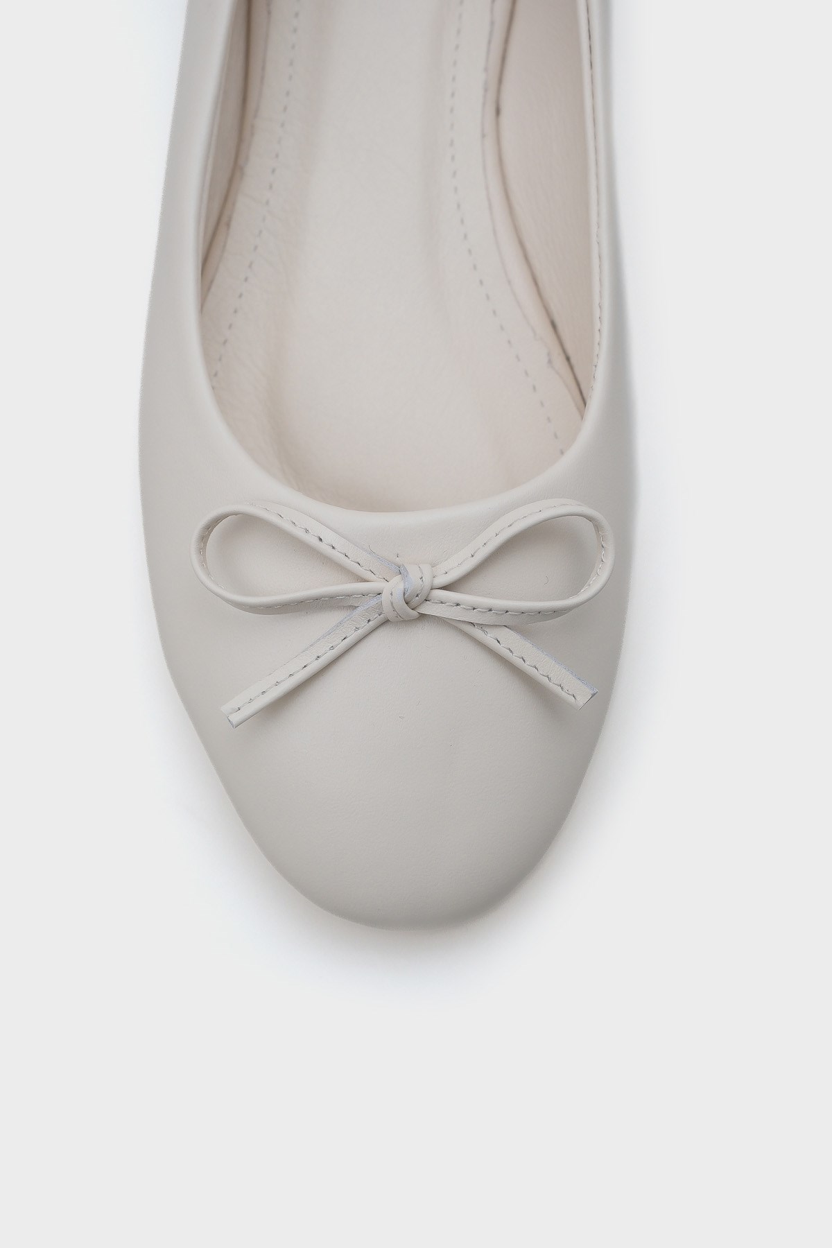 Capone Bloom Genuine Leather Bow Detail Round Toe Women White Ballerinas