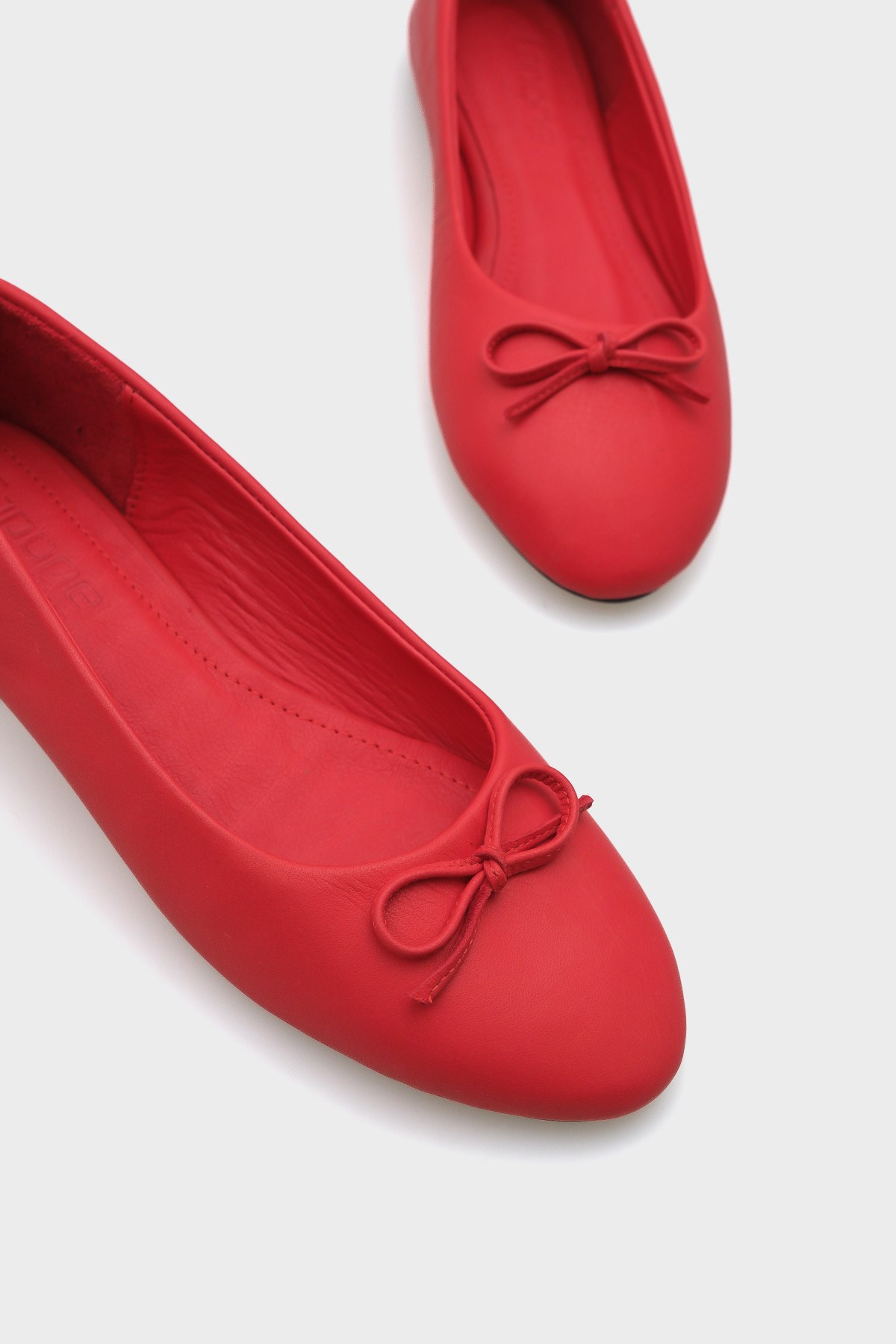 Capone Bloom Genuine Leather Bow Detail Round Toe Women Red Ballerinas
