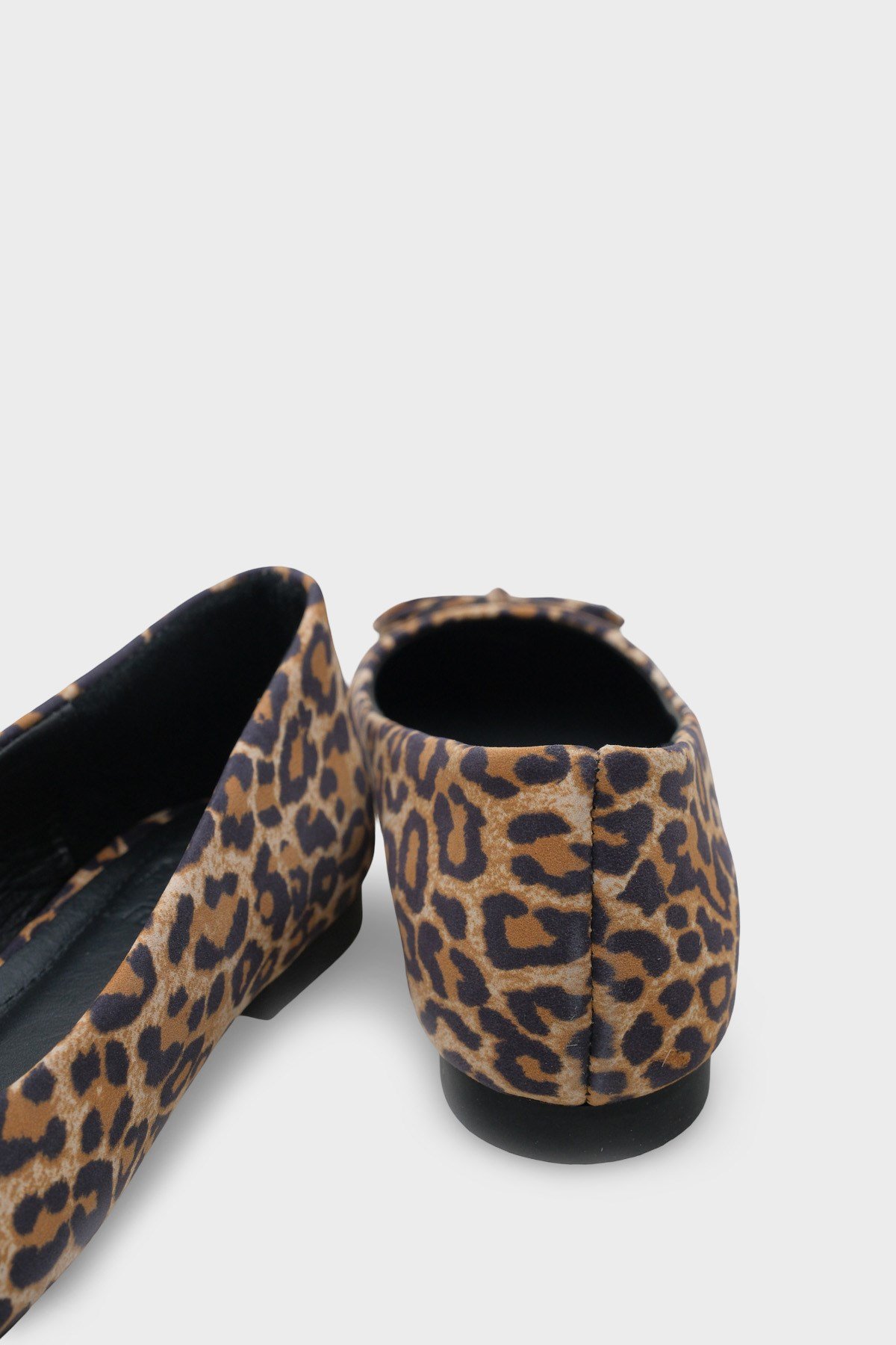 Capone Bloom Genuine Leather Bow Detail Round Toe Women Leopard Ballerinas