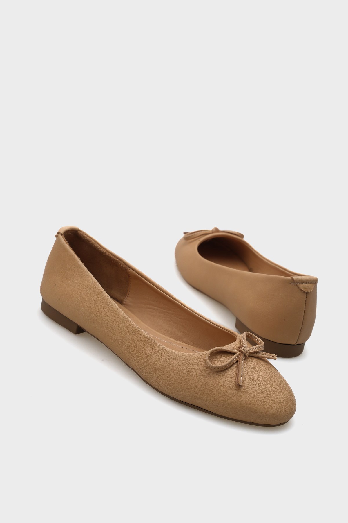 Capone Bloom Genuine Leather Bow Detail Round Toe Women Nude Ballerinas