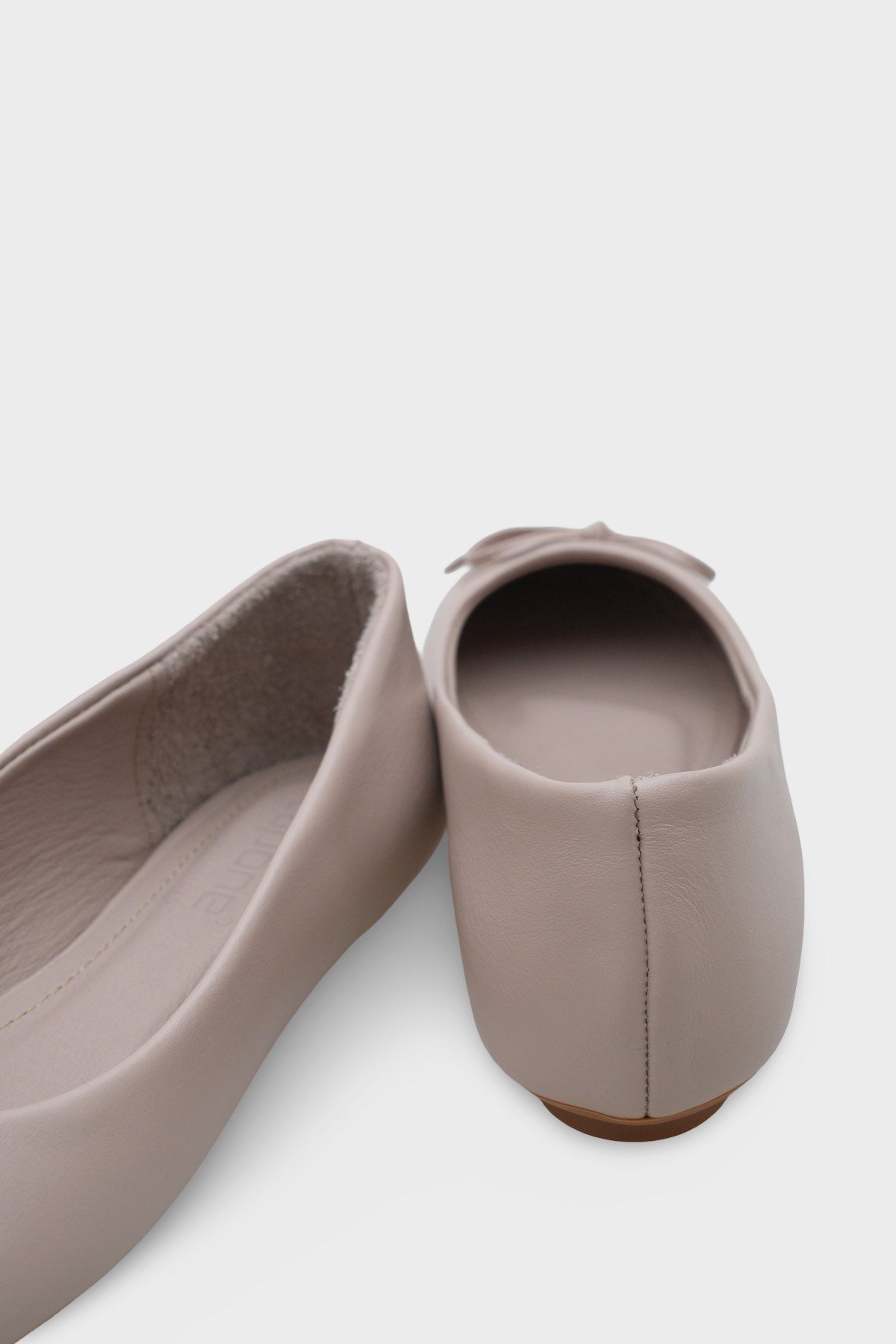 Capone Bloom Genuine Leather Bow Detail Round Toe Women Mink Ballerinas
