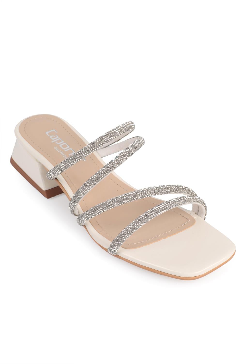 Capone Blunt Toe Crystal Embellished Bantlı Low Heel Rugan Woman Sandals