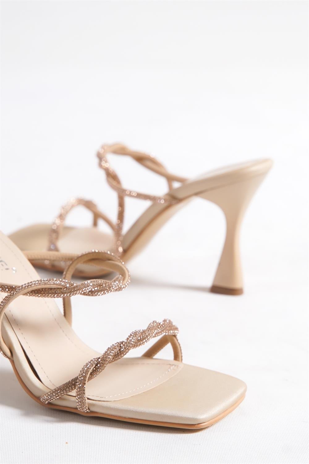 Capone Blunt Toe Crystal Embellished Braided Two Bands High Heel Satin Woman Sandals