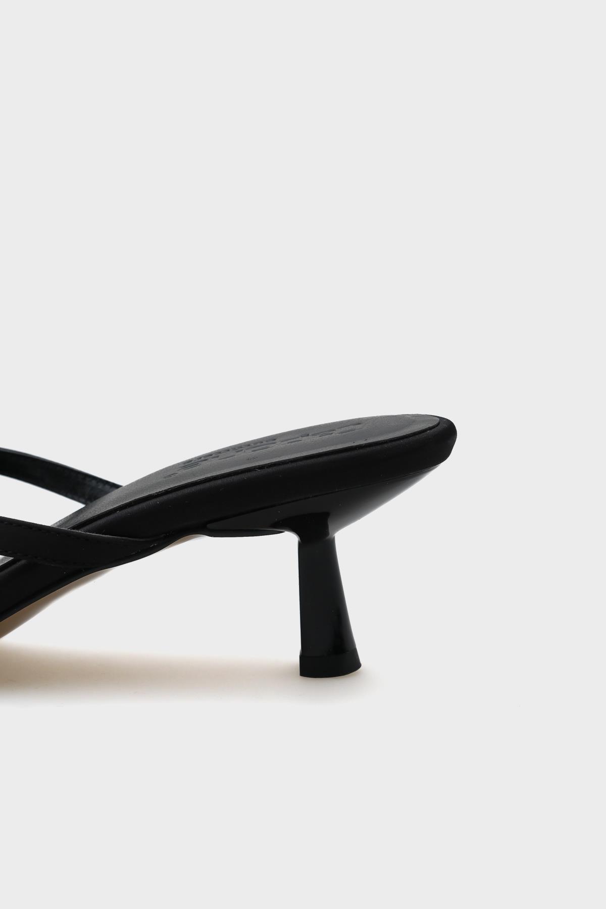 Capone Blunt Toe Medium Heel Double Crystal Embellished Buckled Satin Women Satin Black Sandals