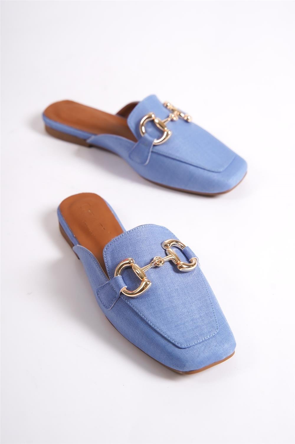 Capone Blunt Toe Metal Accessory Croco Pattern Woman Mules