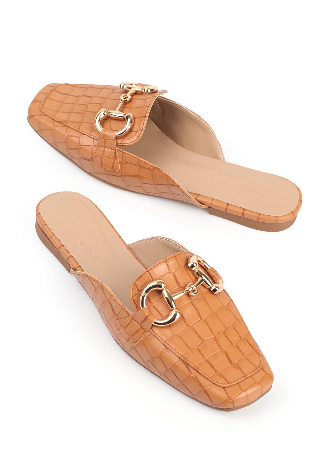 Capone Blunt Toe Metal Accessory Croco Pattern Woman Mules