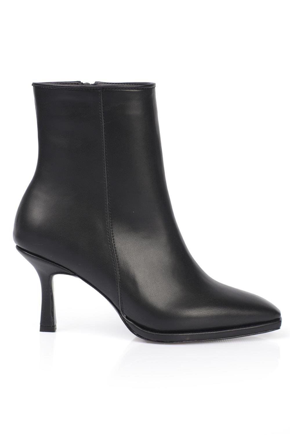Capone Blunt Toe Side Zipper Platform Woman Booties