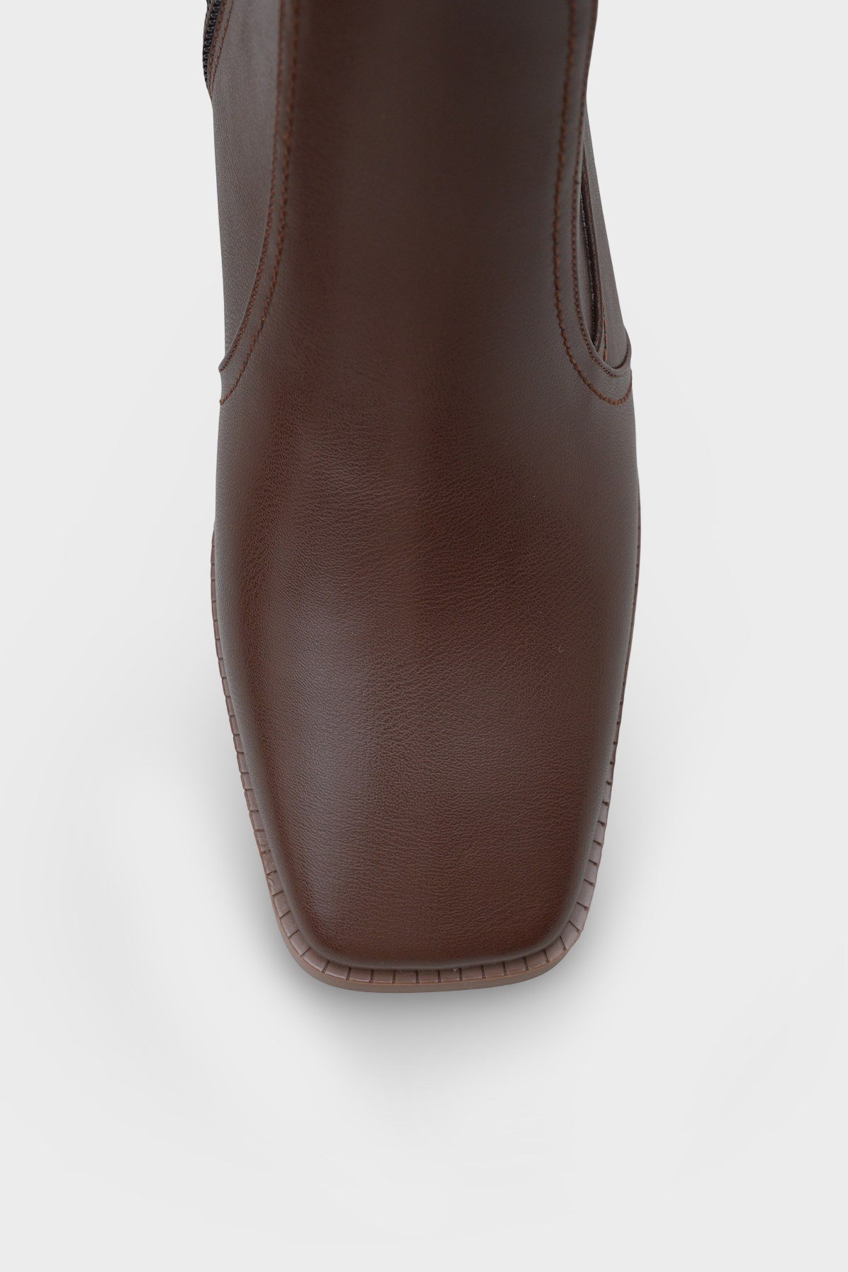 Capone Blunt Toe Side Zipper Woman Booties