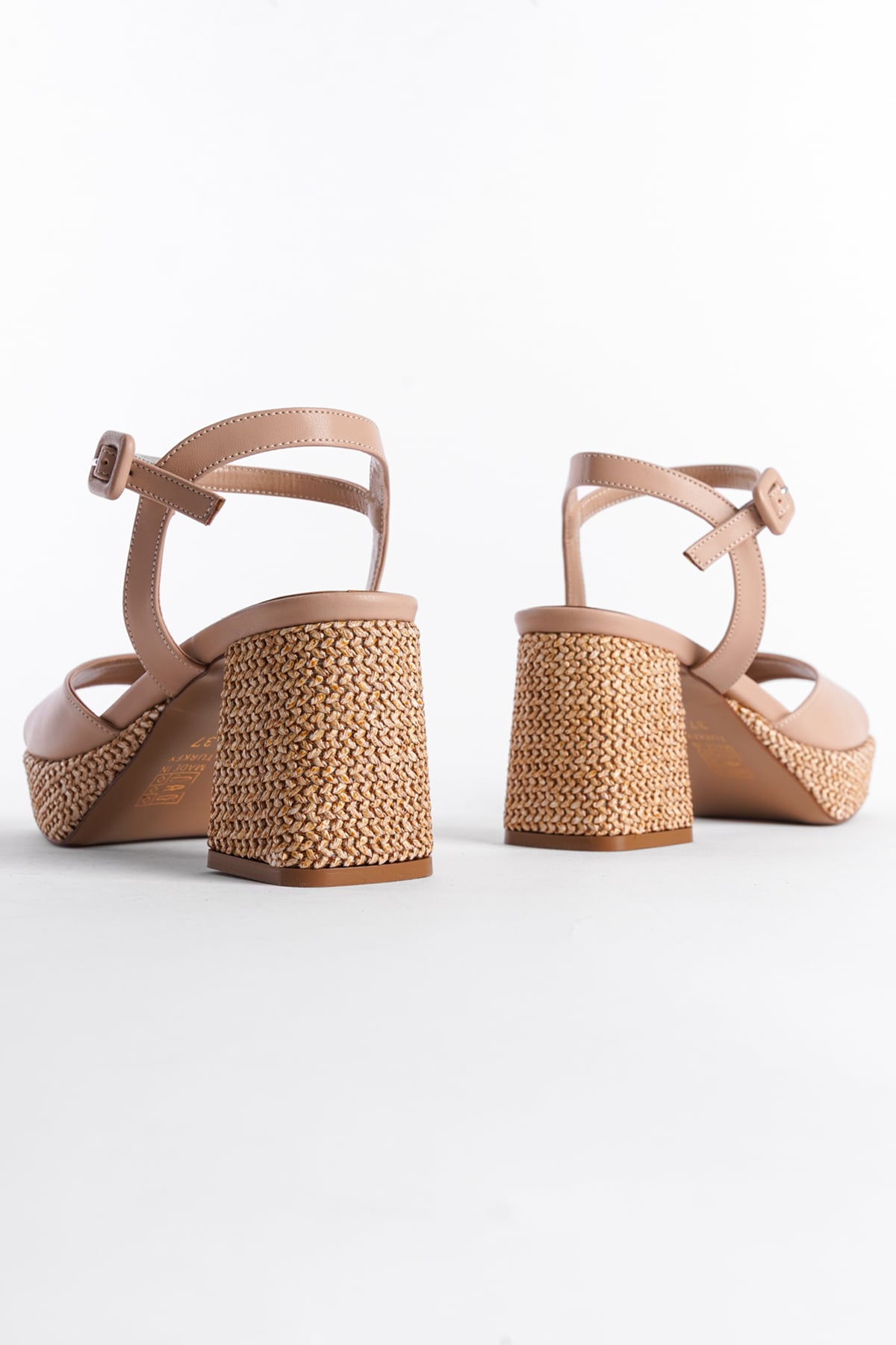 Capone Blunt Toe Thick Heeled Wicker Women Beige Platform Sandals