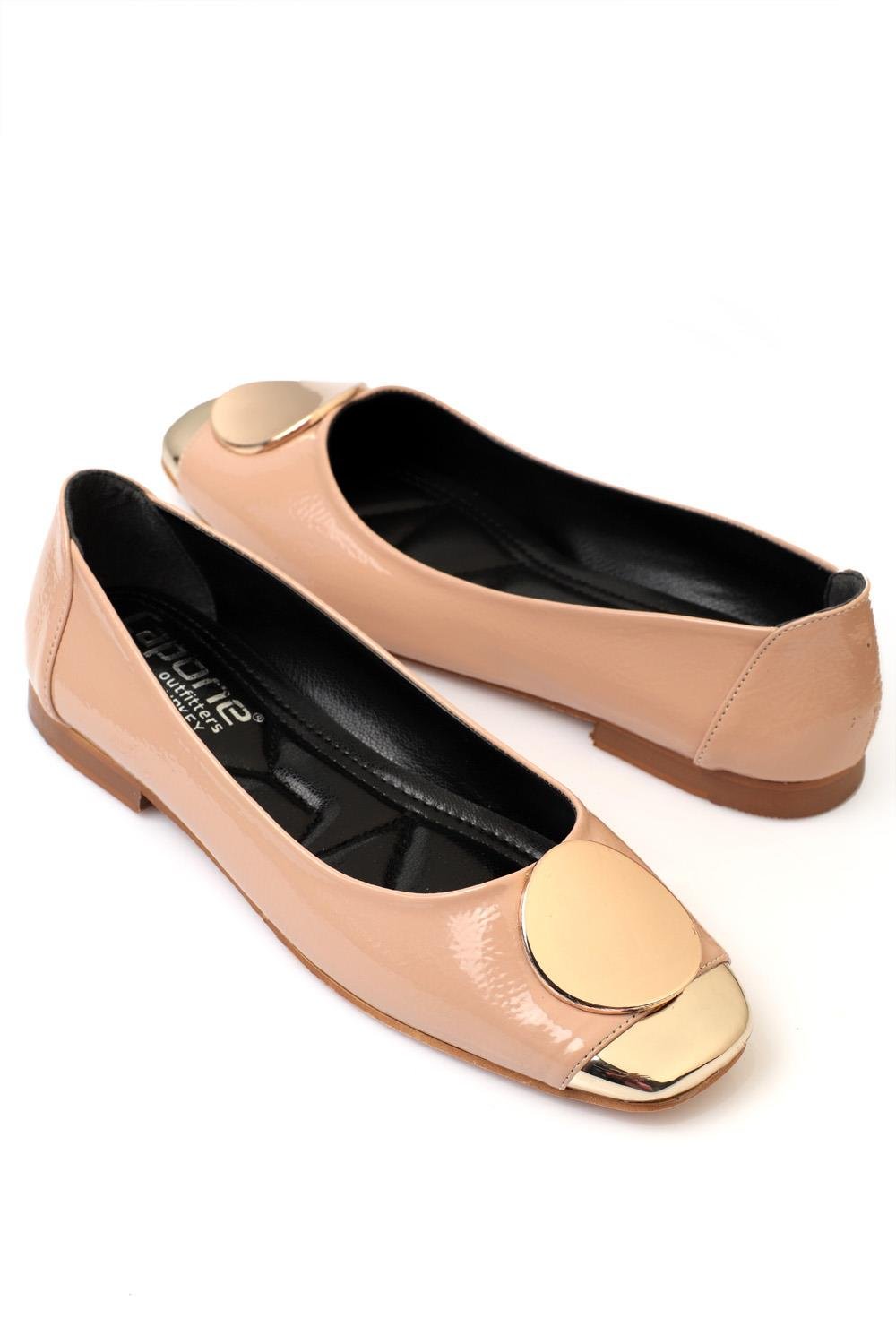 Capone Burnu Metalic Metalic Bouckle Chic Ballet Women Nude Flats