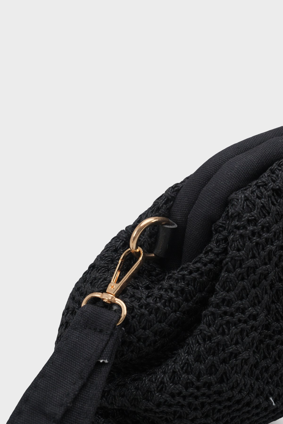 Capone Capri Raffia Look Drawstring Women Black Bag