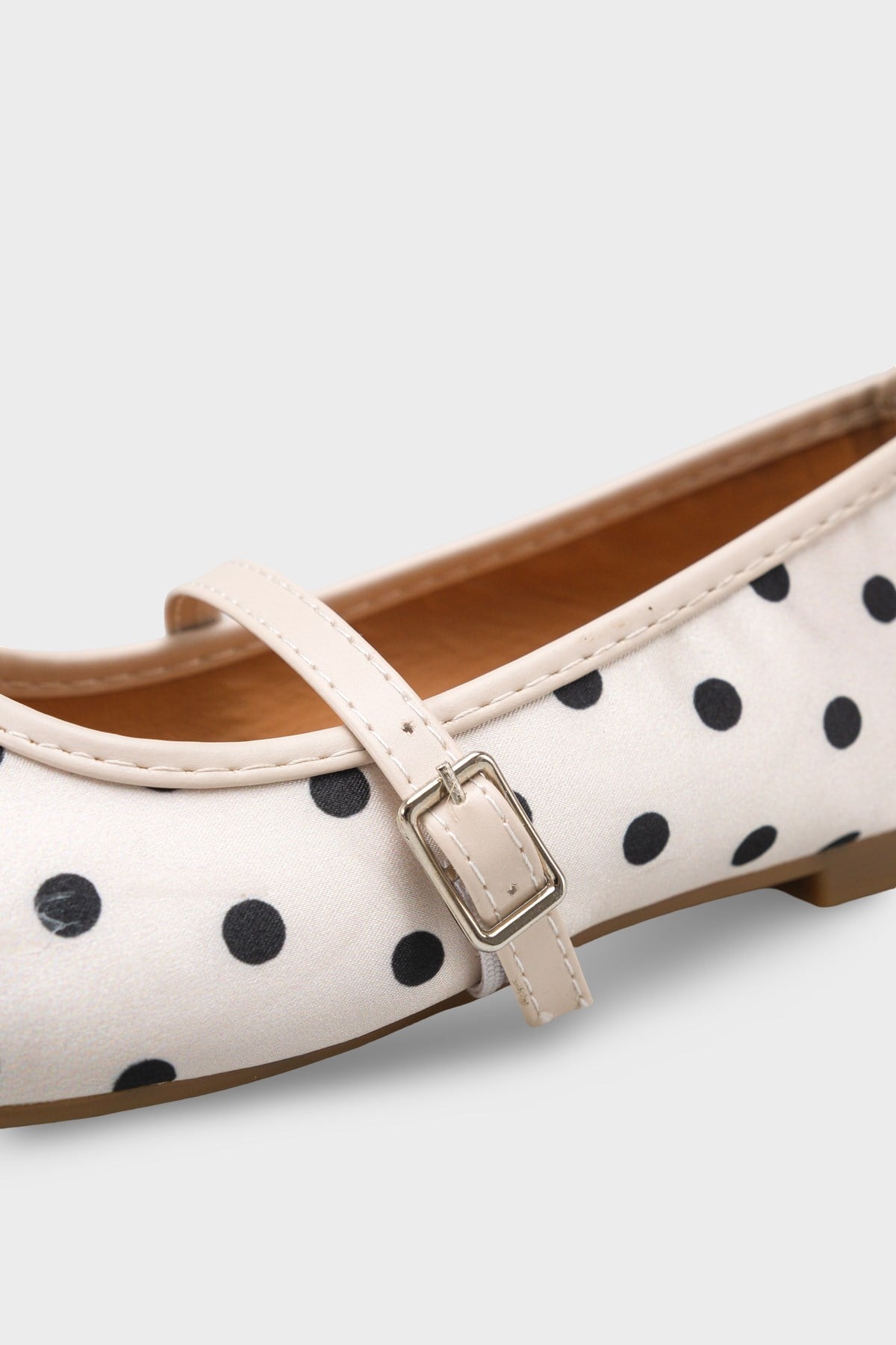 Capone Cathryn Buckle Strap Polka Dot Women Cream Ballet Flat