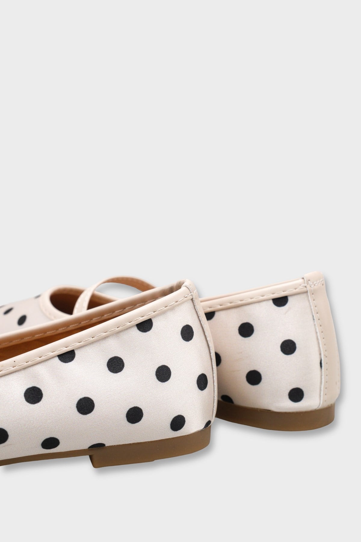 Capone Cathryn Buckle Strap Polka Dot Women Cream Ballet Flat