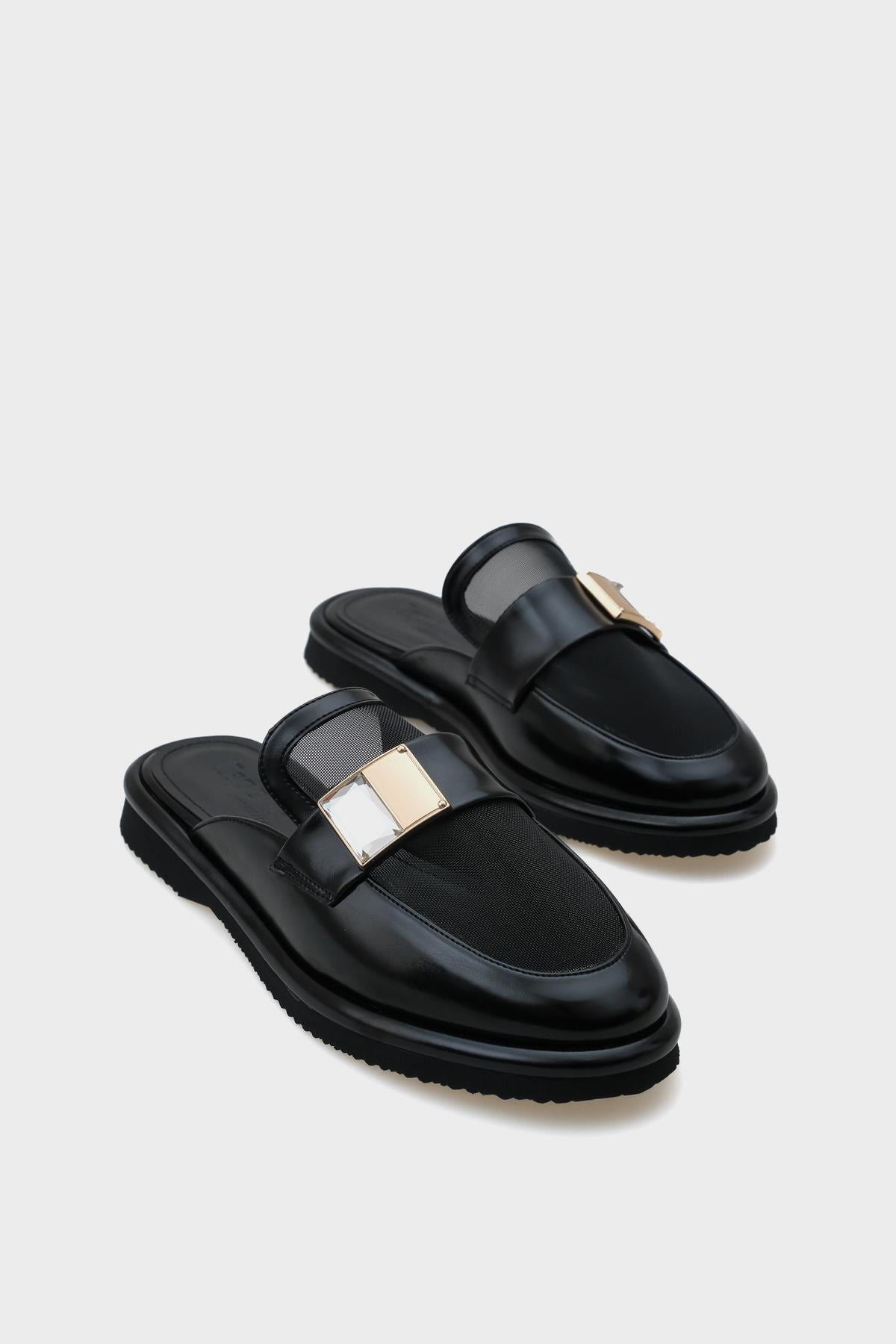 Capone Closed Toe Mesh Women Black Sandals