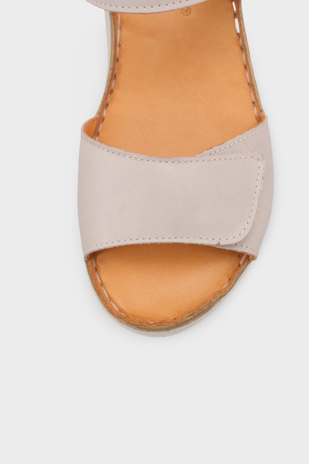 Capone Corrinne Genuine Leather Soft Comfort Women Silver Grey Sandal