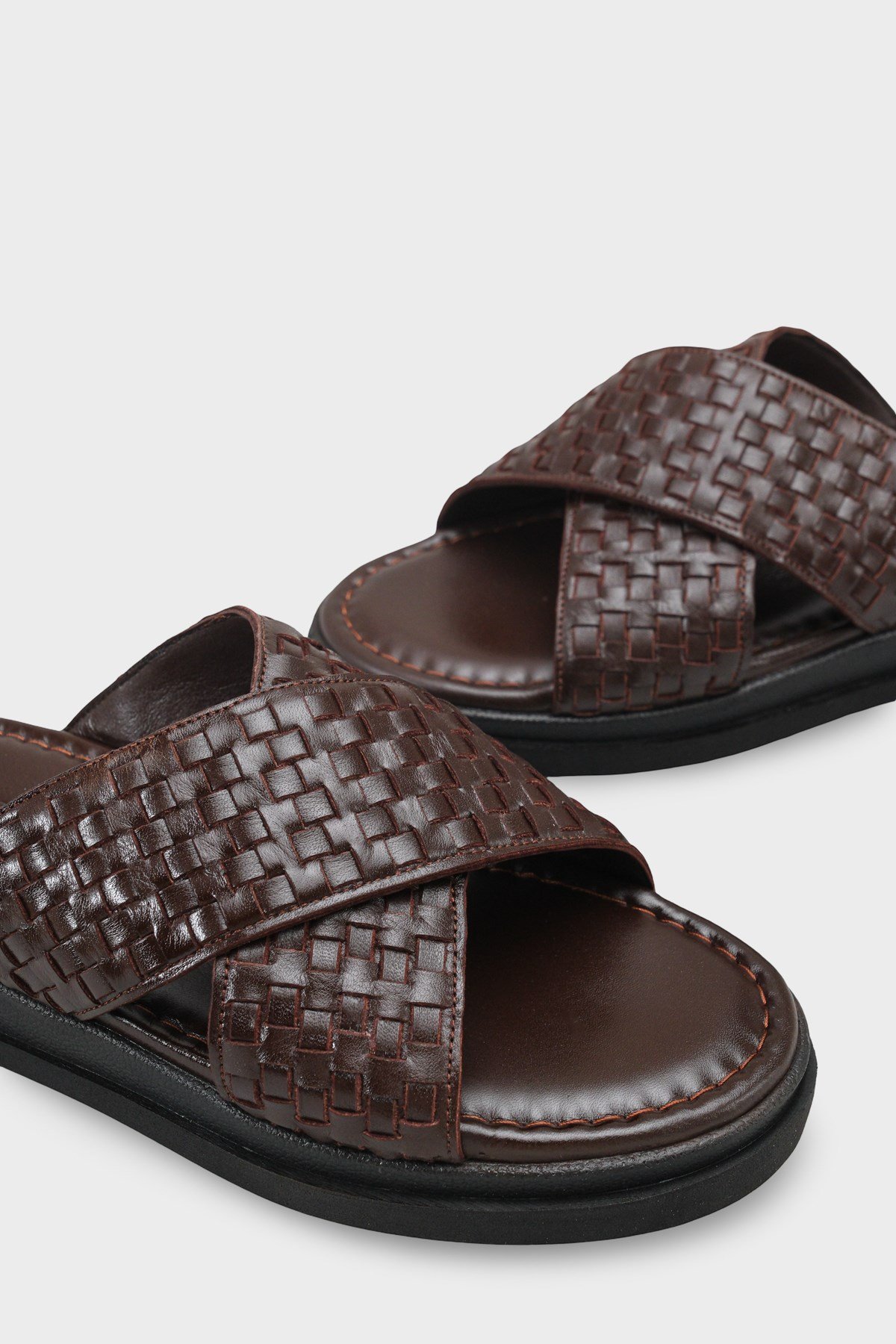 Capone Cross Strap Woven Pattern Men Sandal