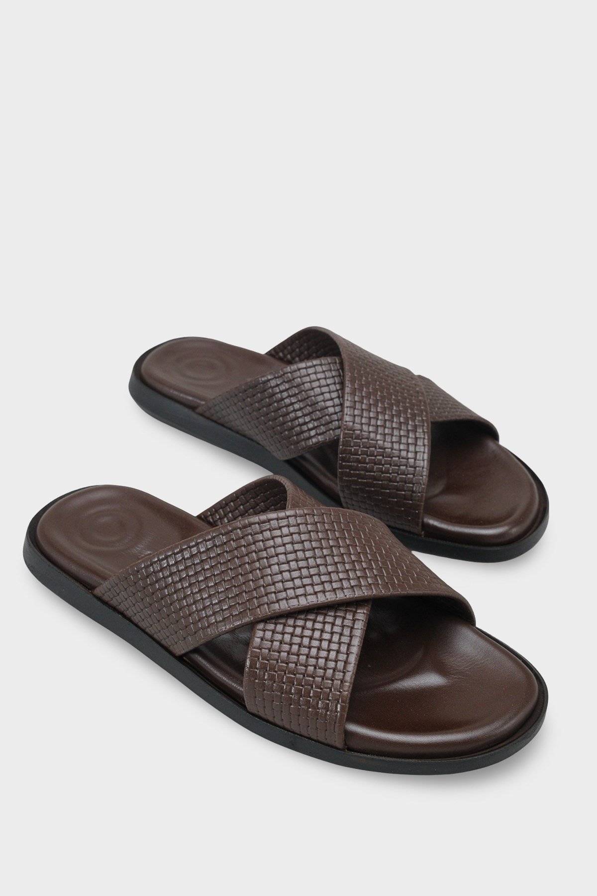 Capone Cross Strap Woven Pattern Men Sandal